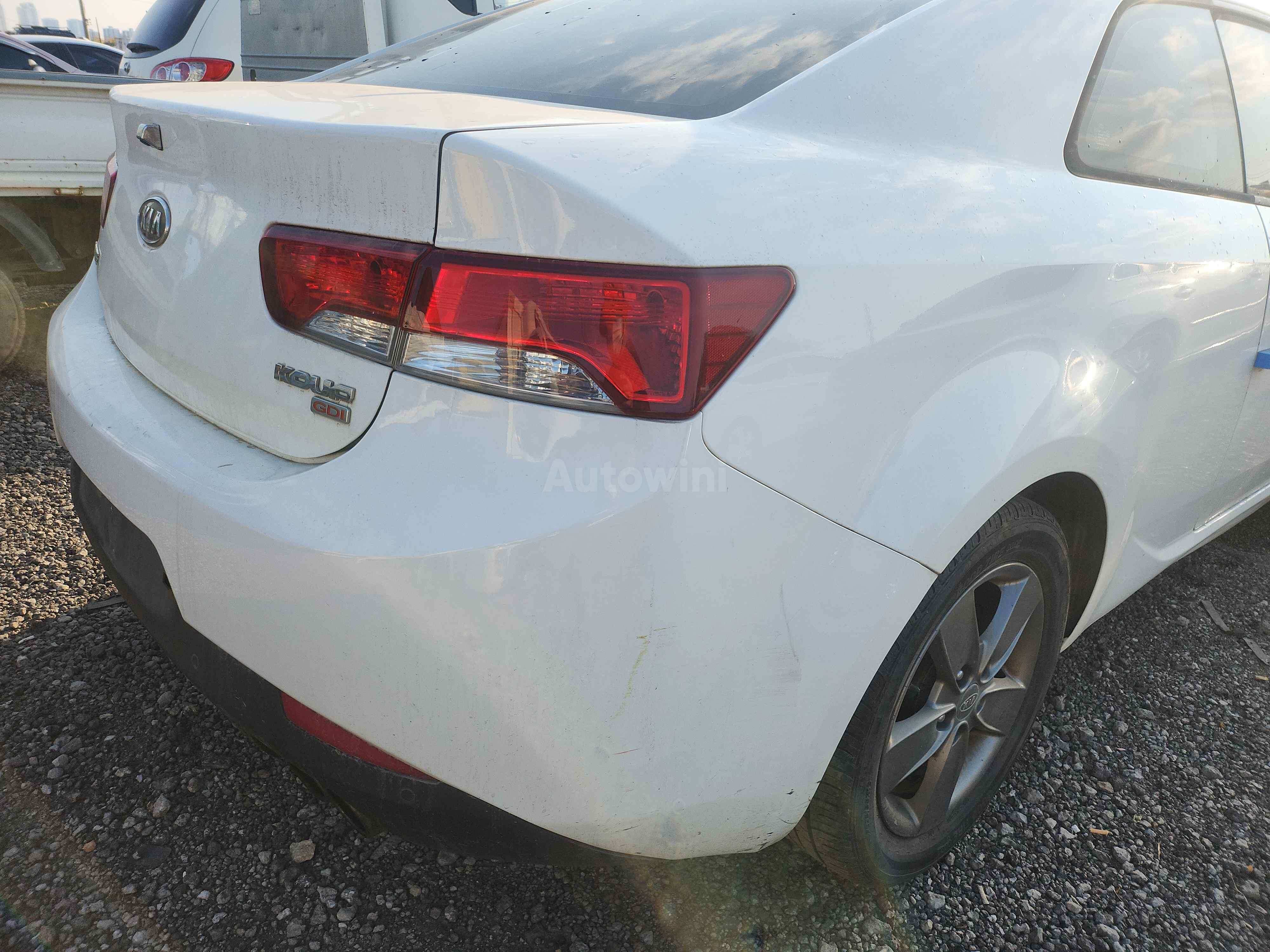 2013 KIA FORTE VIN: KNAFT615BDA709035