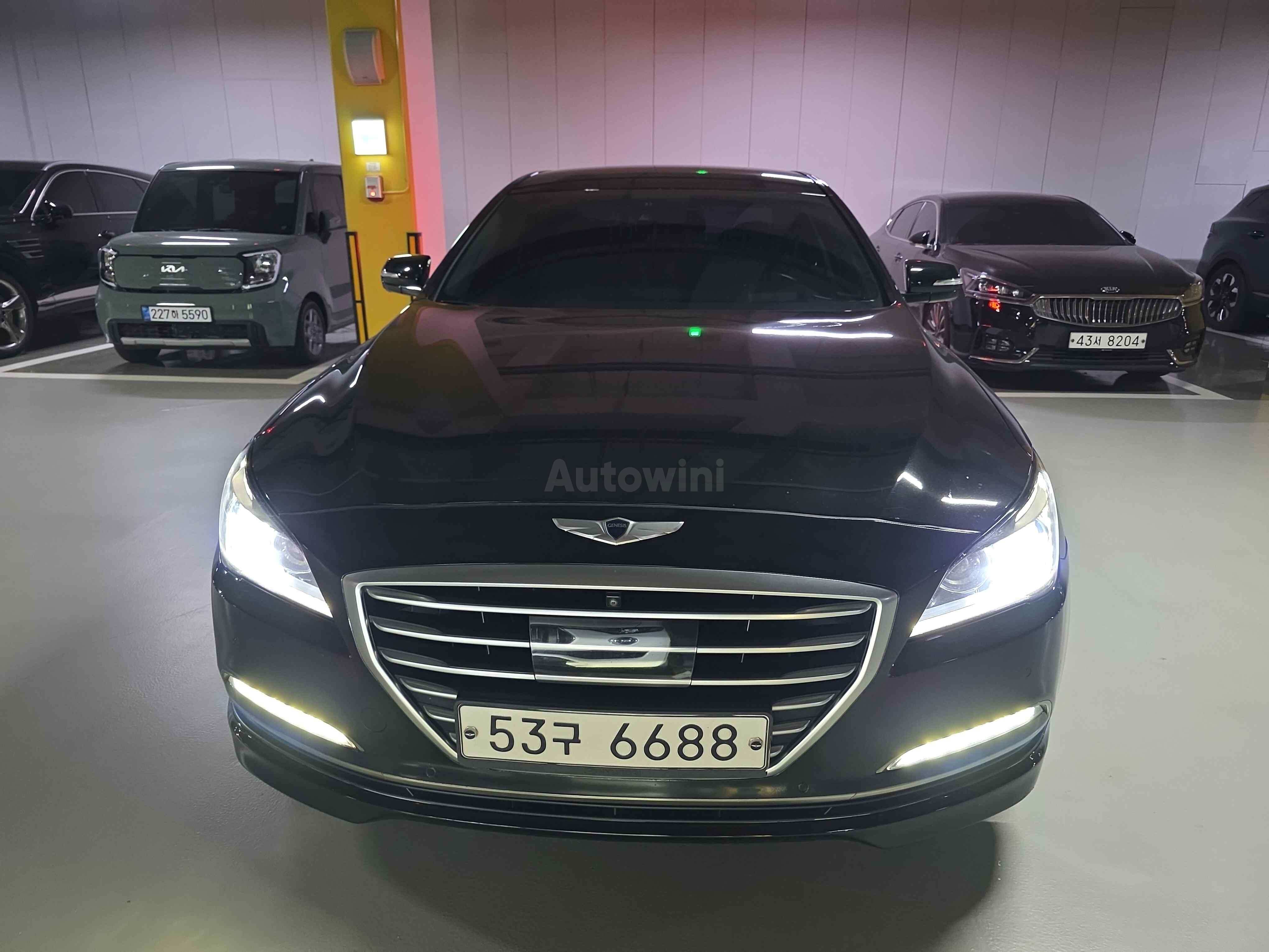 2015 HYUNDAI GENESIS VIN: KMHGN41EDFU078830