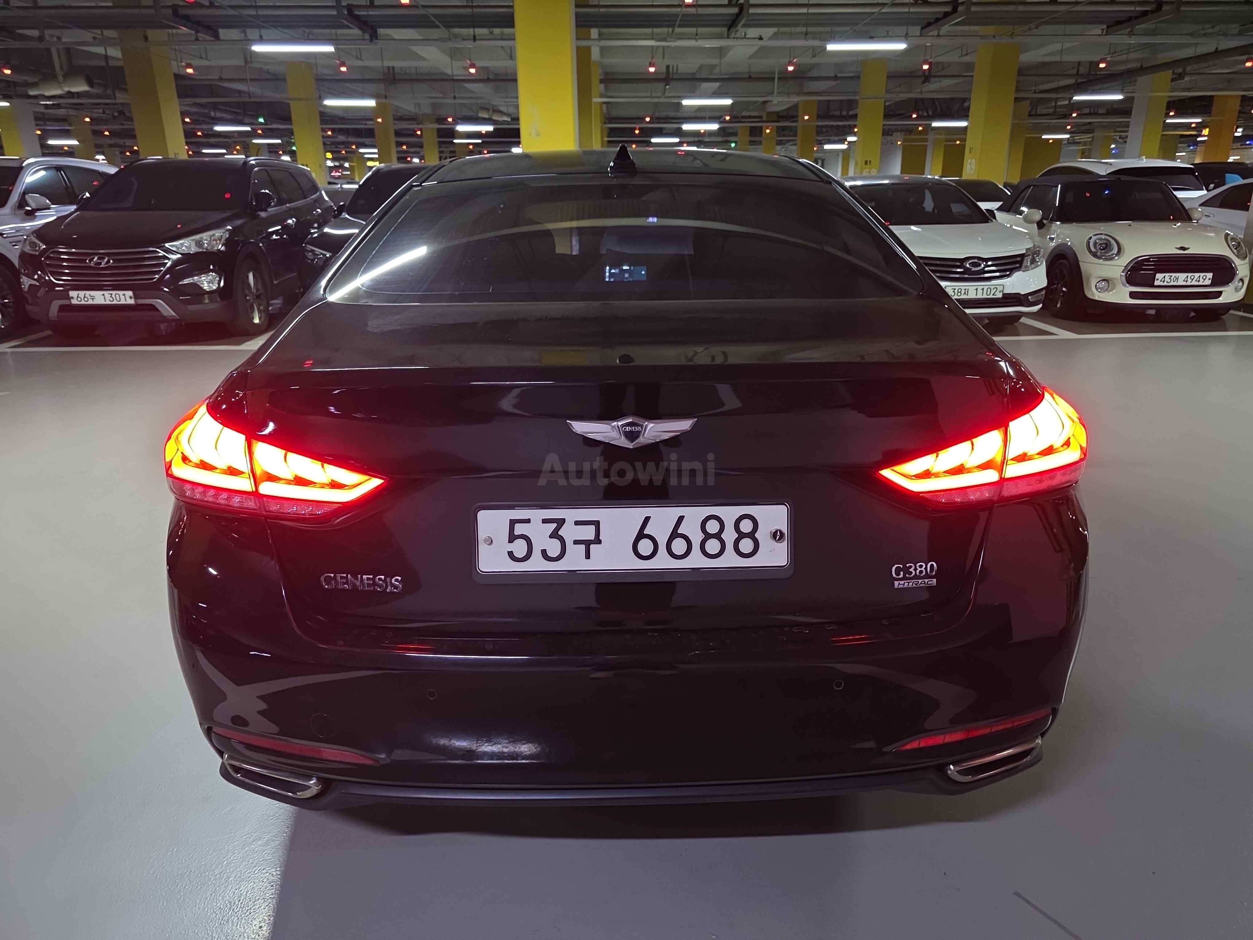 2015 HYUNDAI GENESIS VIN: KMHGN41EDFU078830