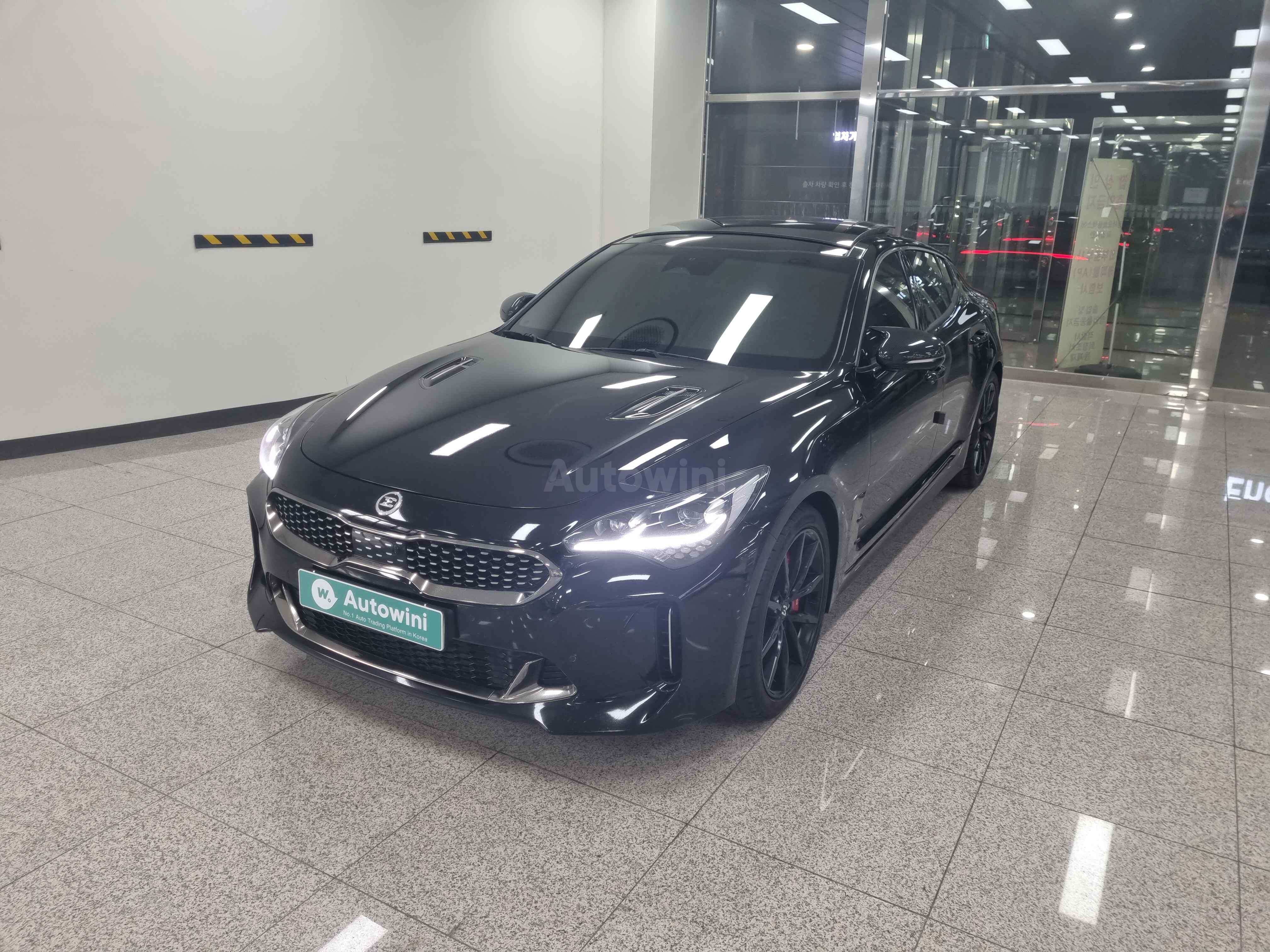 2022 KIA STINGER VIN: KNAE351DBNS113278