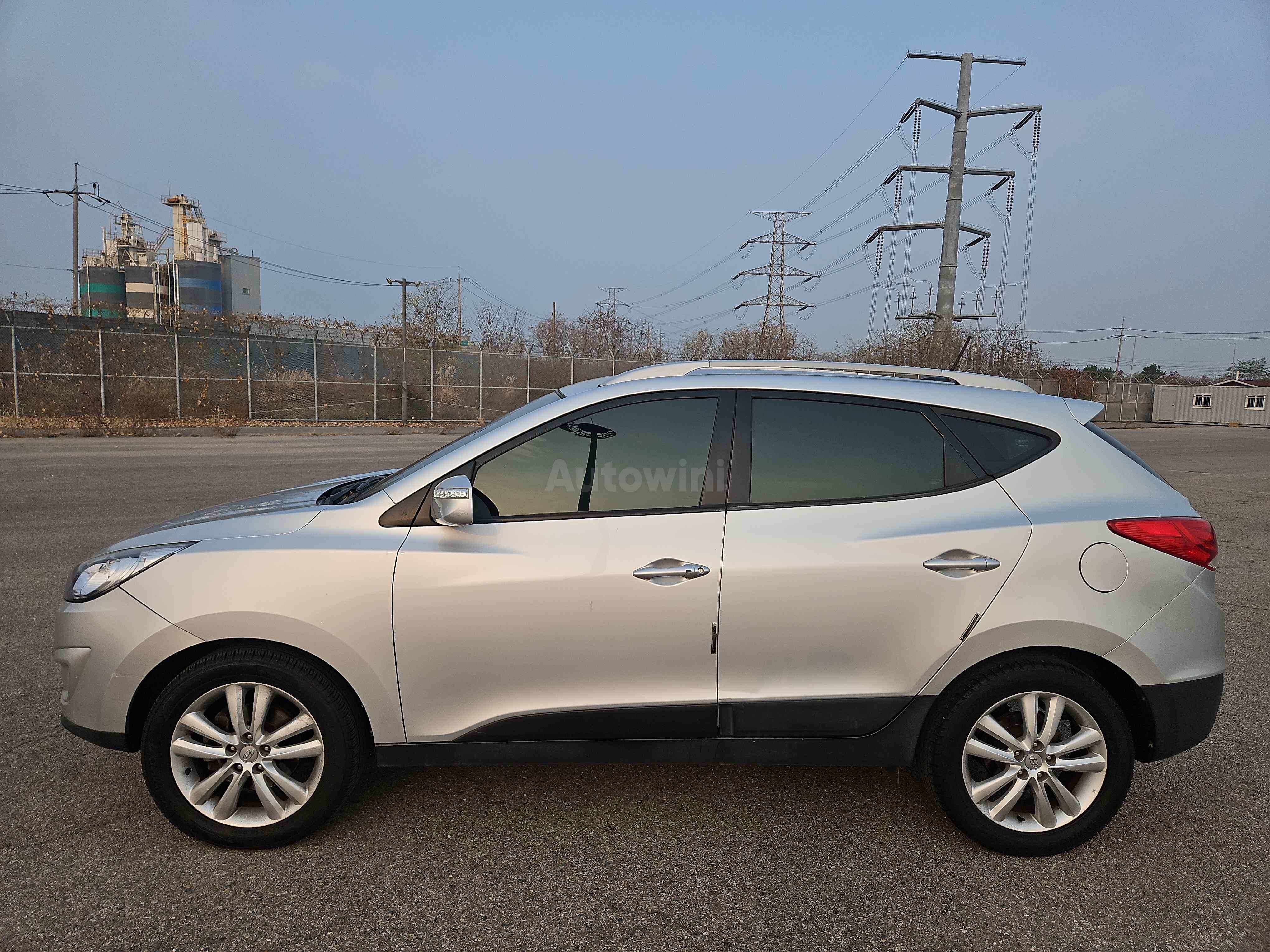 2013 HYUNDAI TUCSON VIN: KMHJU81VBDU652057
