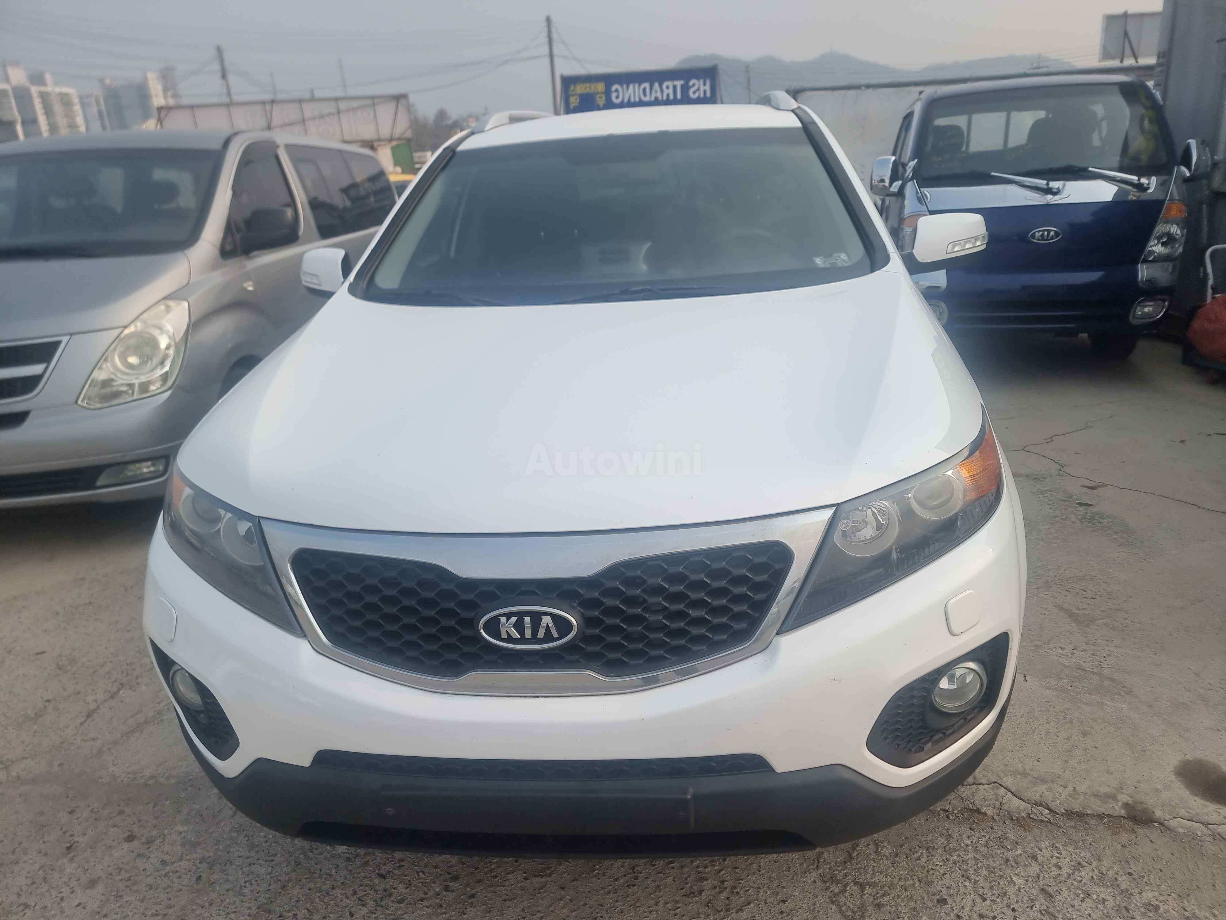 2012 KIA SORENTO VIN: KNAKU814BCA266249