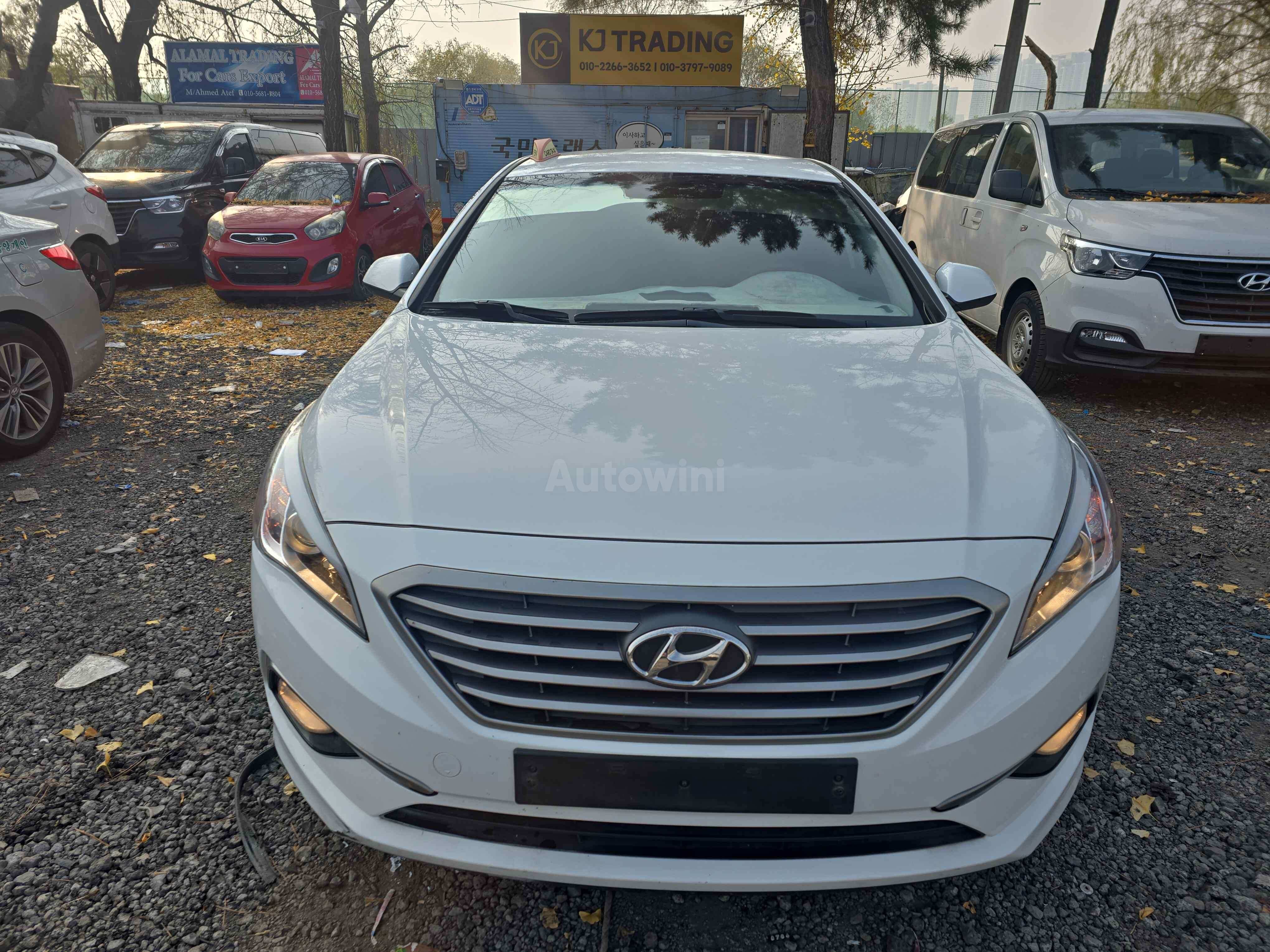 2018 HYUNDAI SONATA VIN: KMHE341DBJA452960