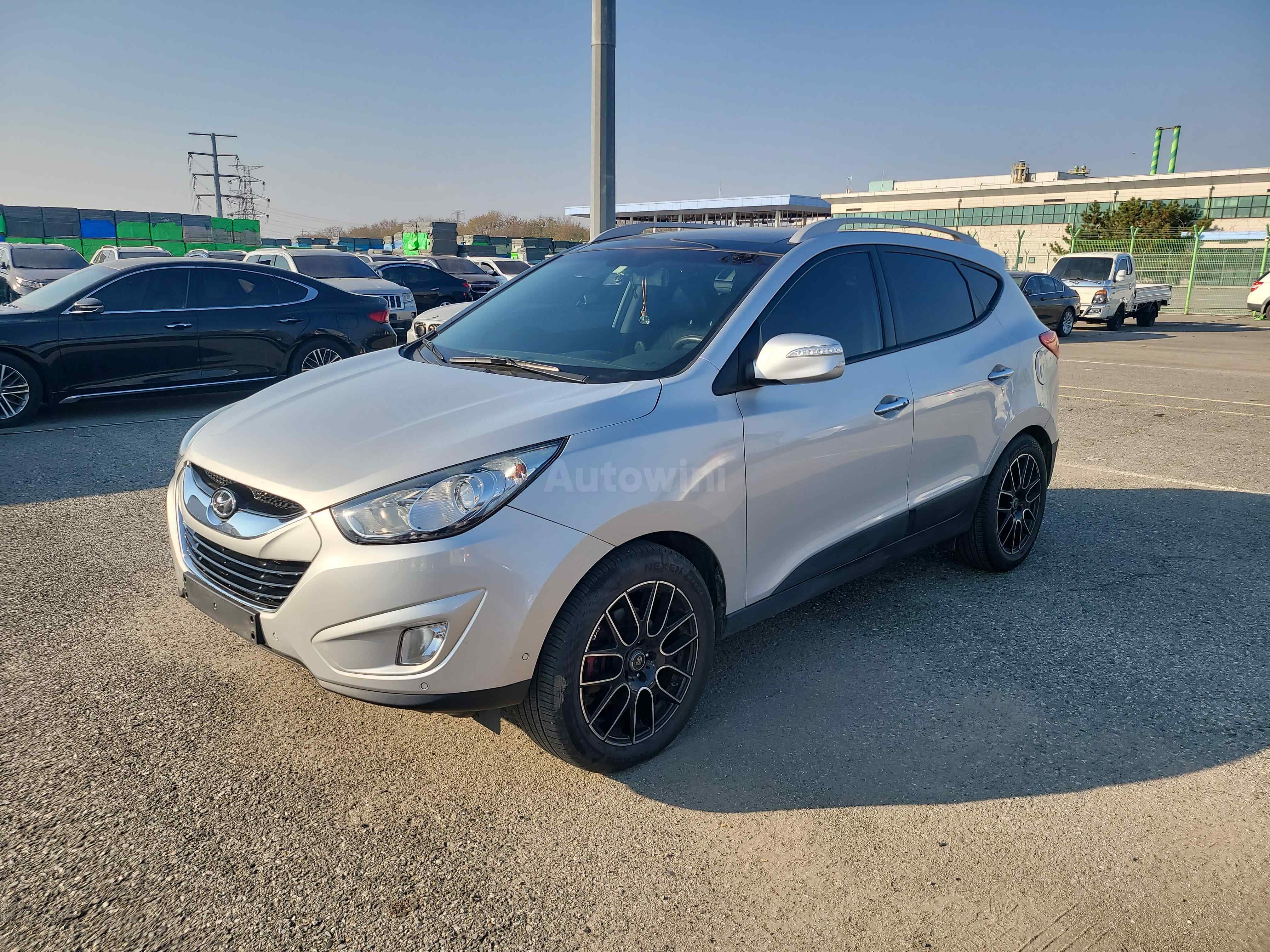 2012 HYUNDAI TUCSON VIN: KMHJW81VDCU446263