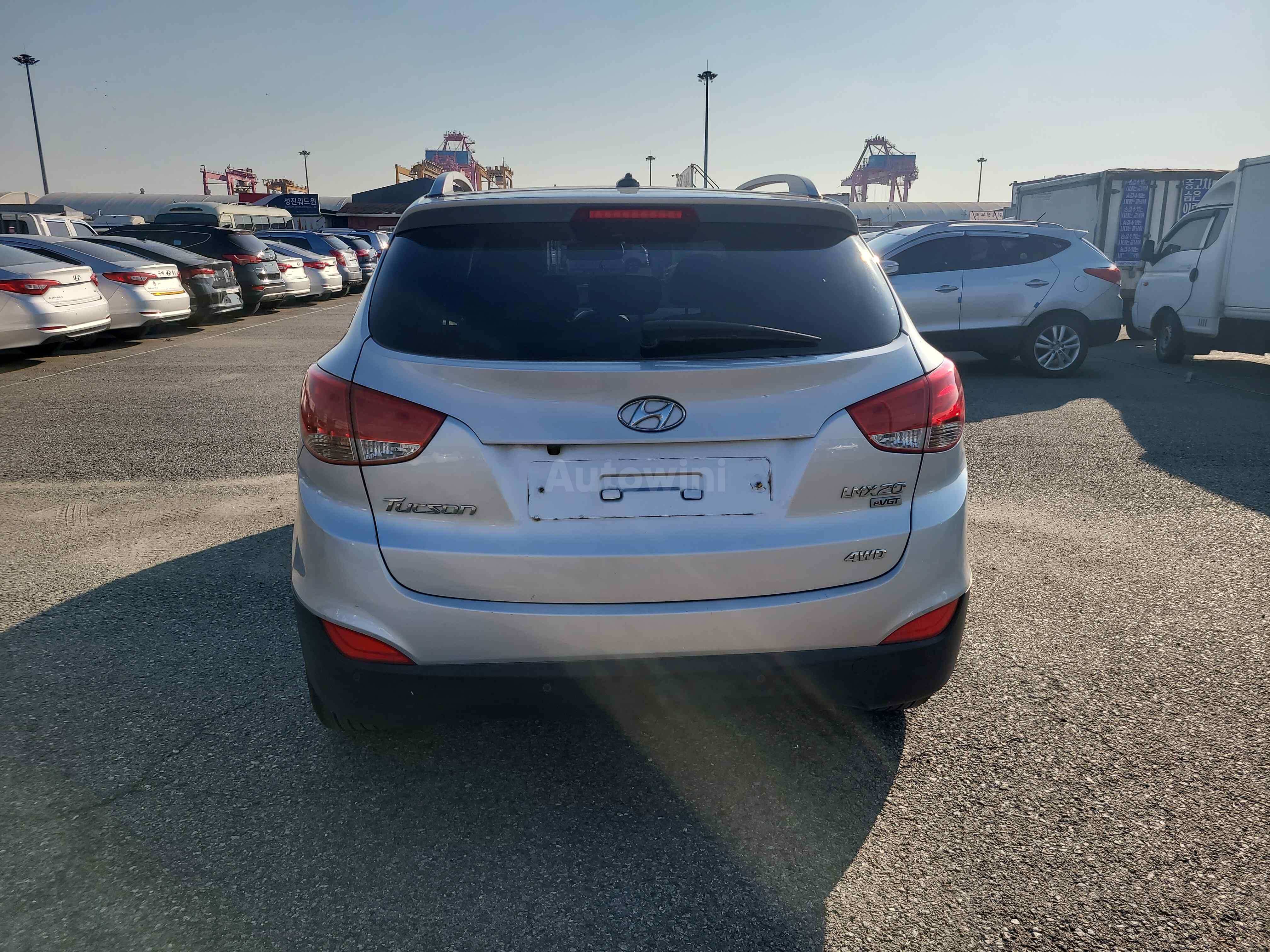 2012 HYUNDAI TUCSON VIN: KMHJW81VDCU446263