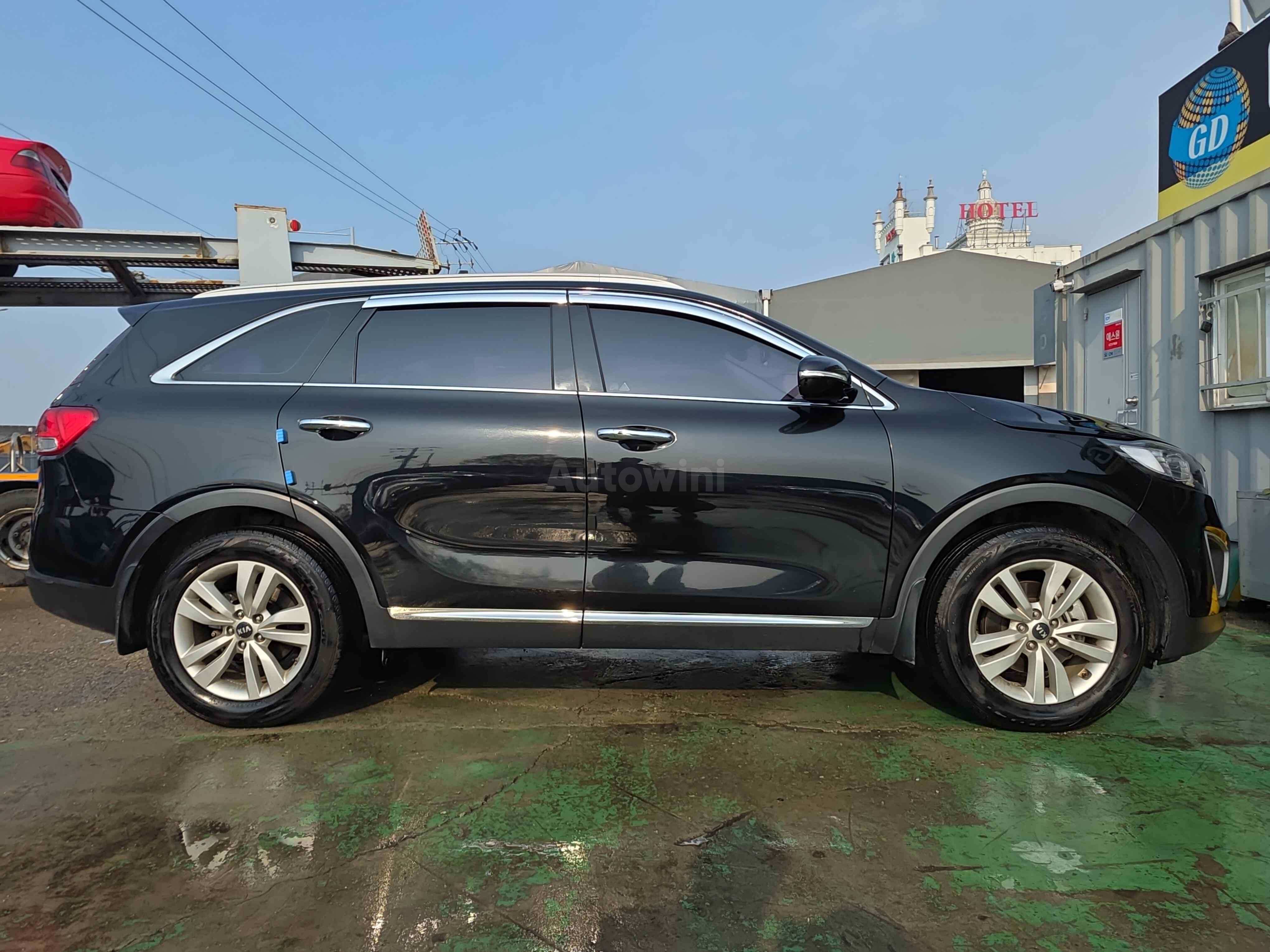 2015 KIA SORENTO VIN: KNAPS81ABFA116453