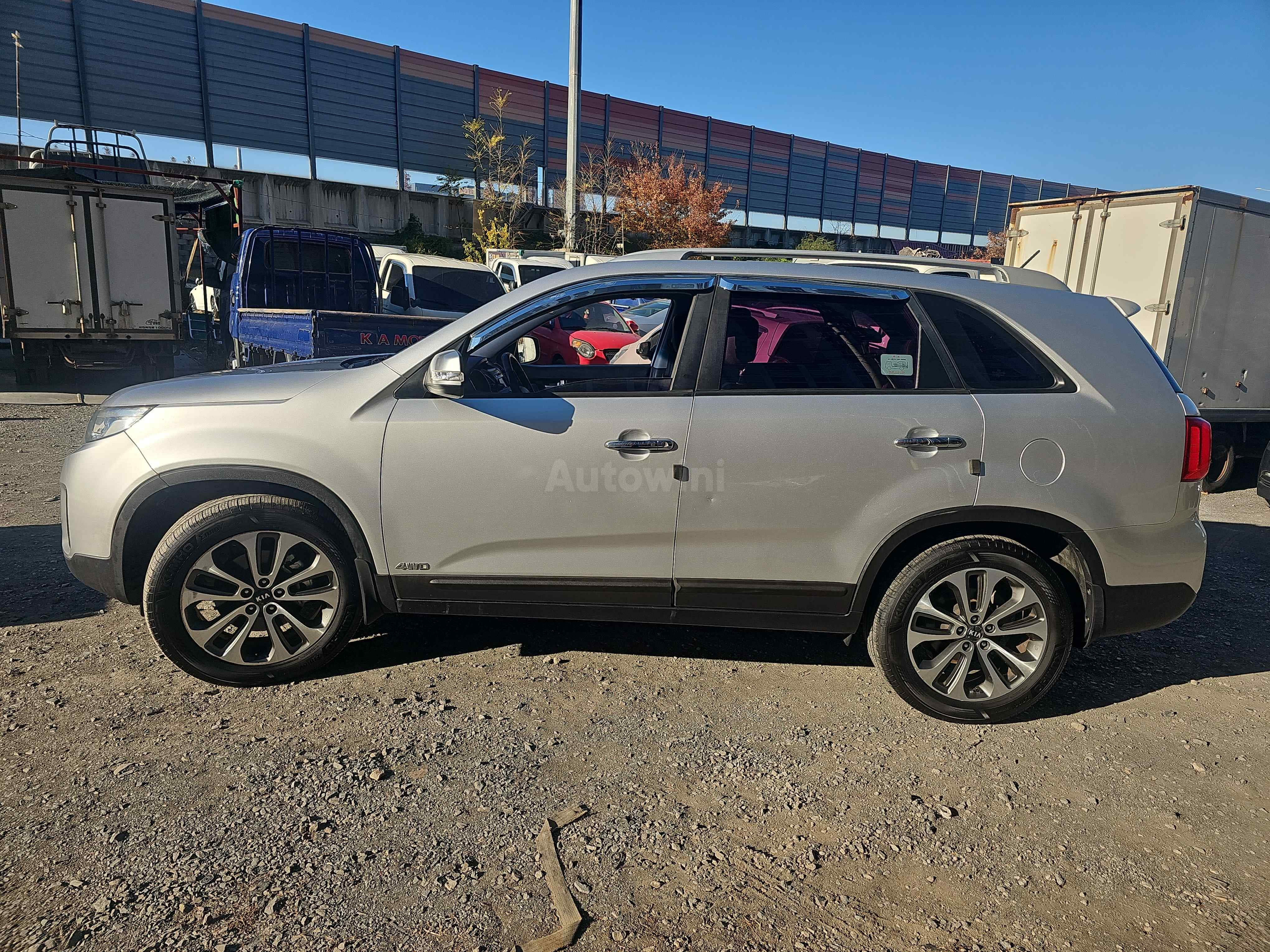 2013 KIA SORENTO VIN: KNAKU815DDA411591