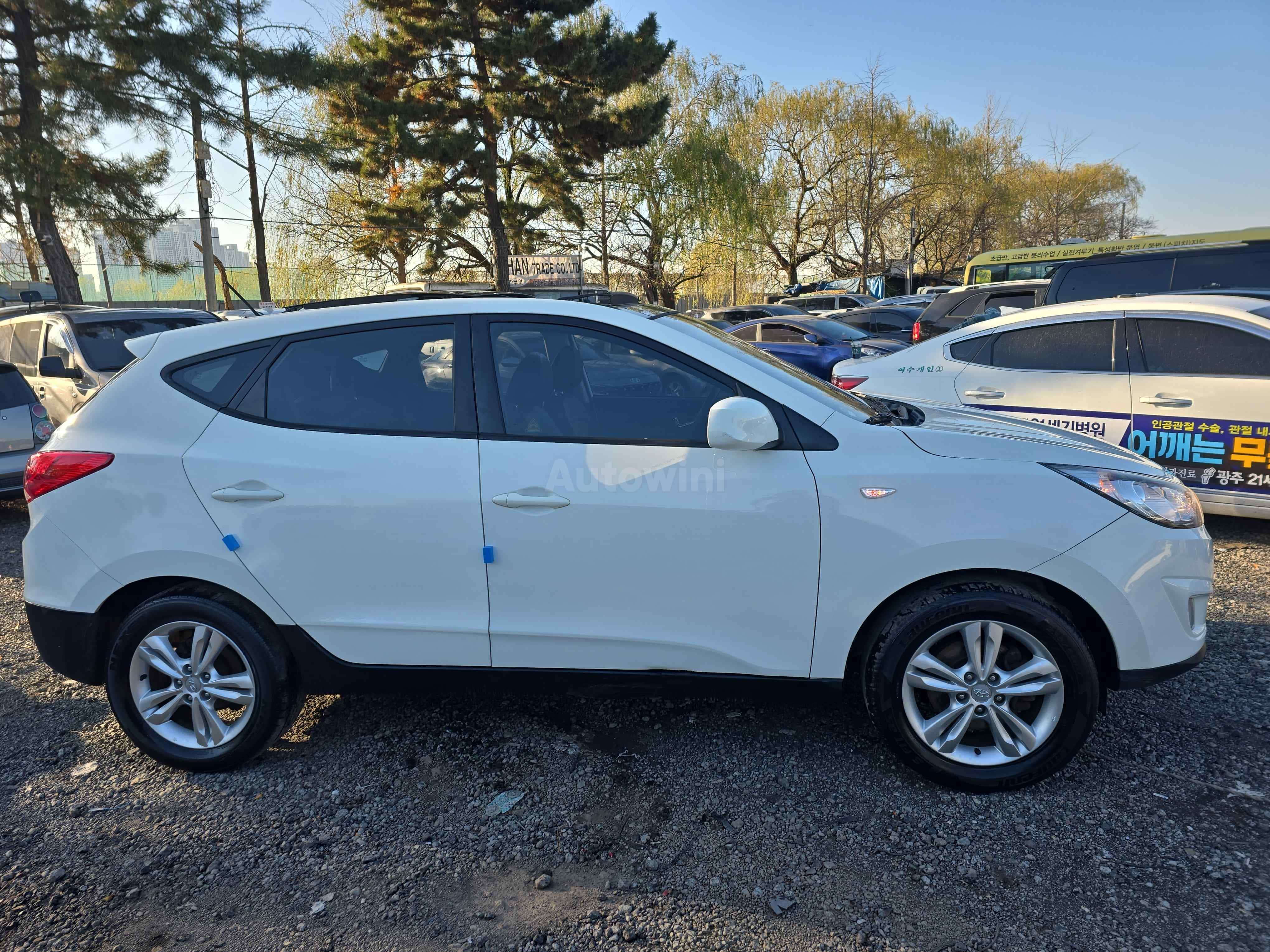 2012 HYUNDAI TUCSON VIN: KMHJT81VBCU339686