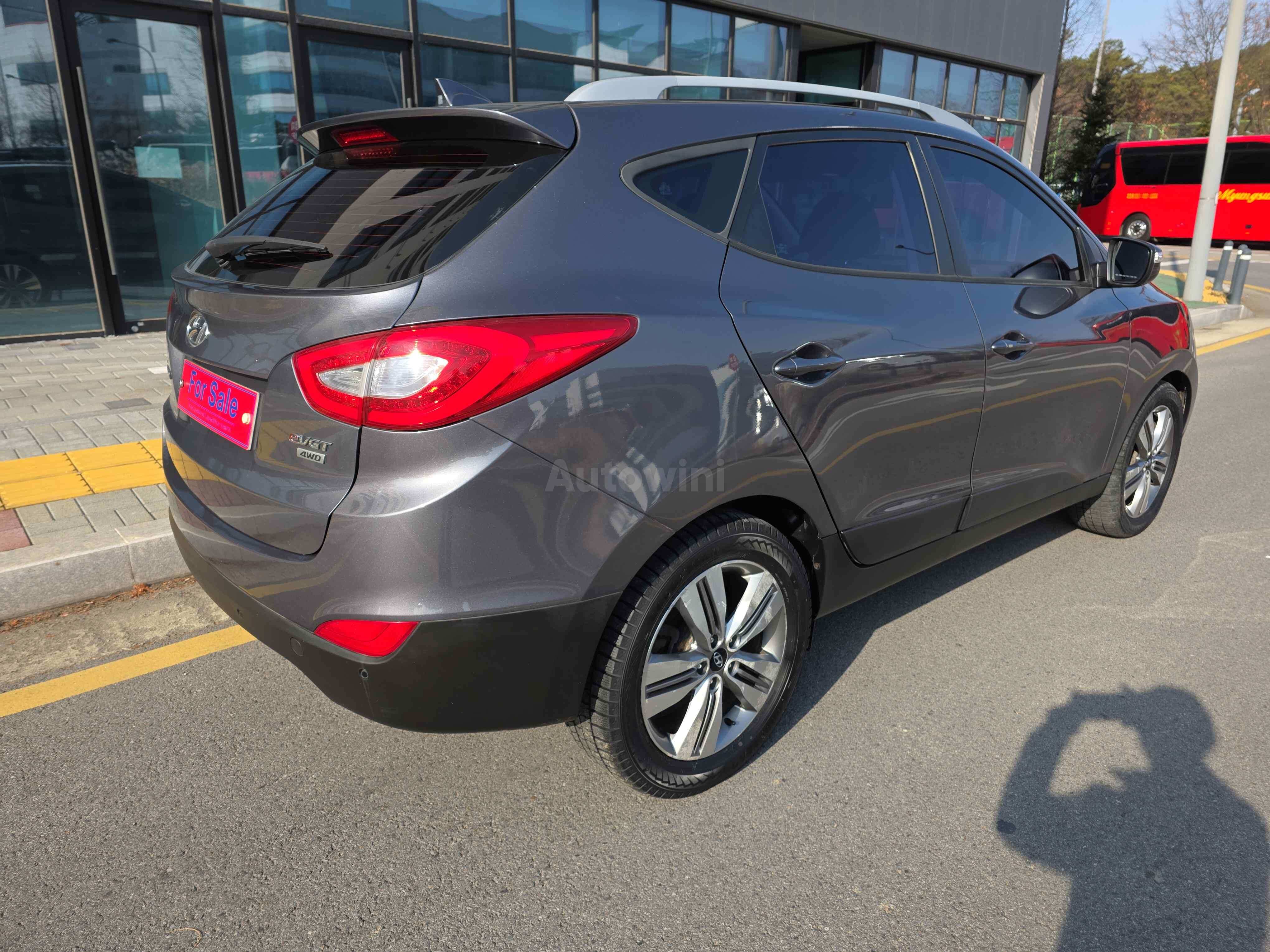 2015 HYUNDAI TUCSON VIN: KMHJT81VDFU989604