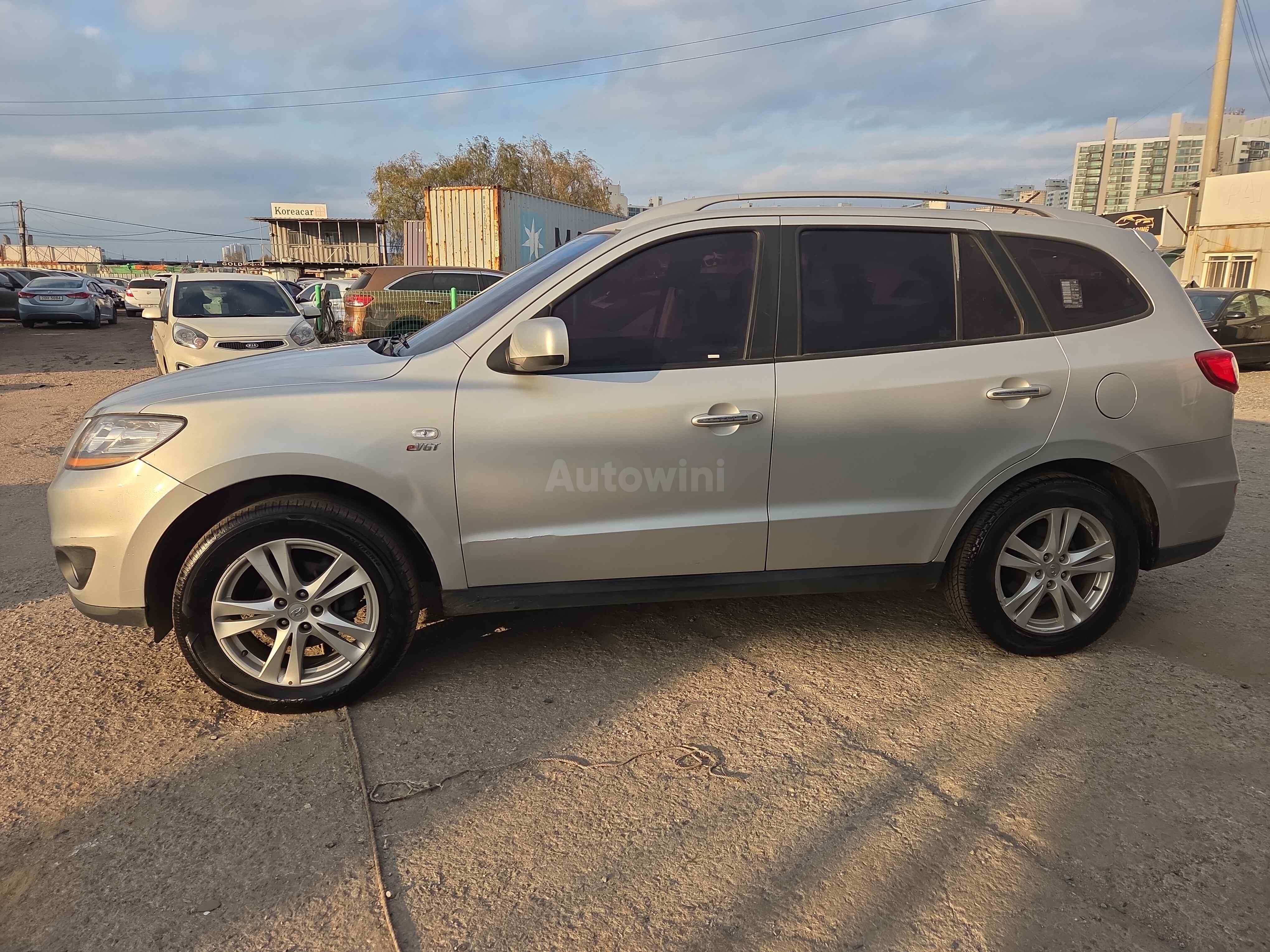 2011 HYUNDAI SANTAFE VIN: KMHSH81UBBU784971