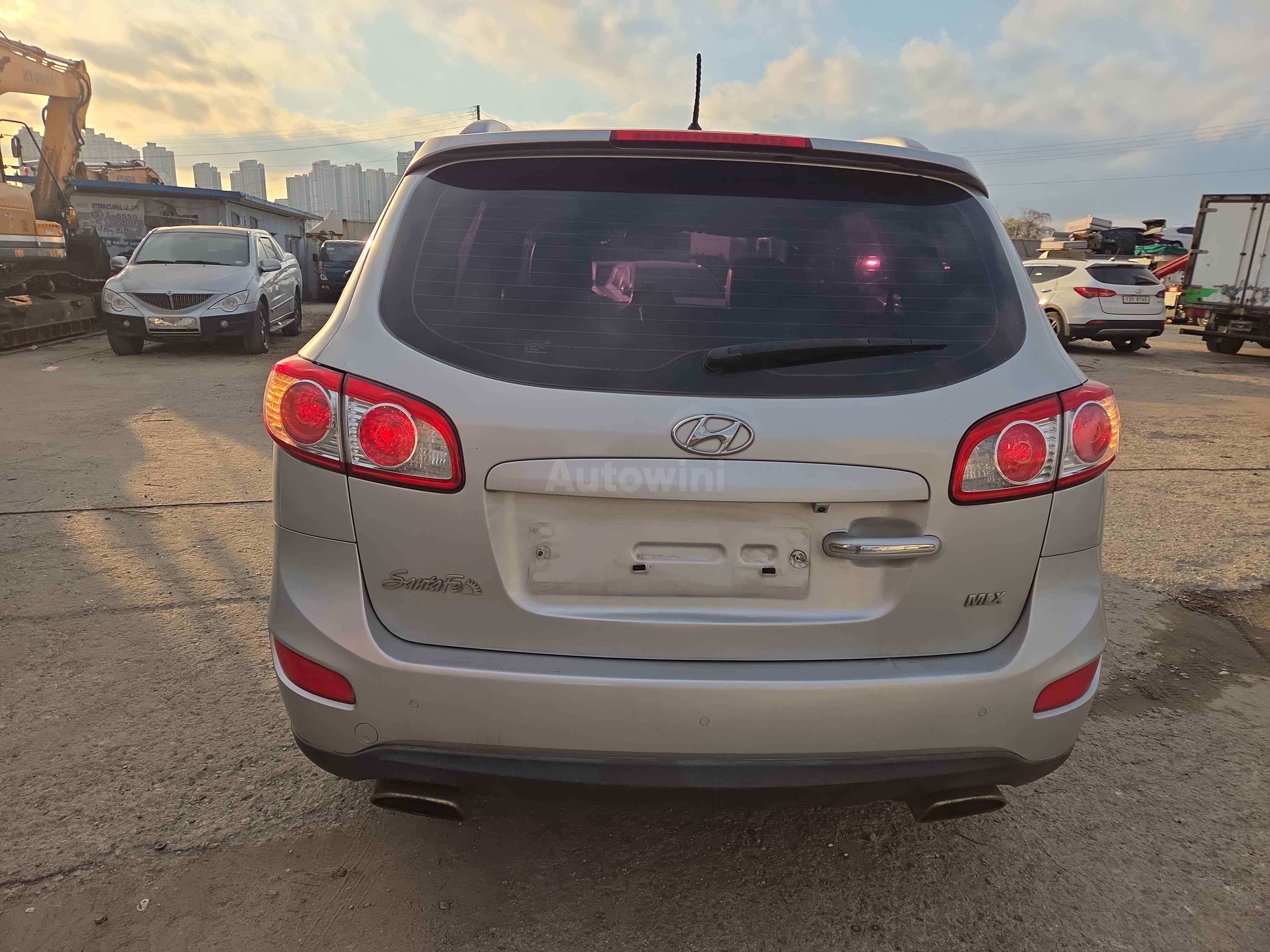 2011 HYUNDAI SANTAFE VIN: KMHSH81UBBU784971