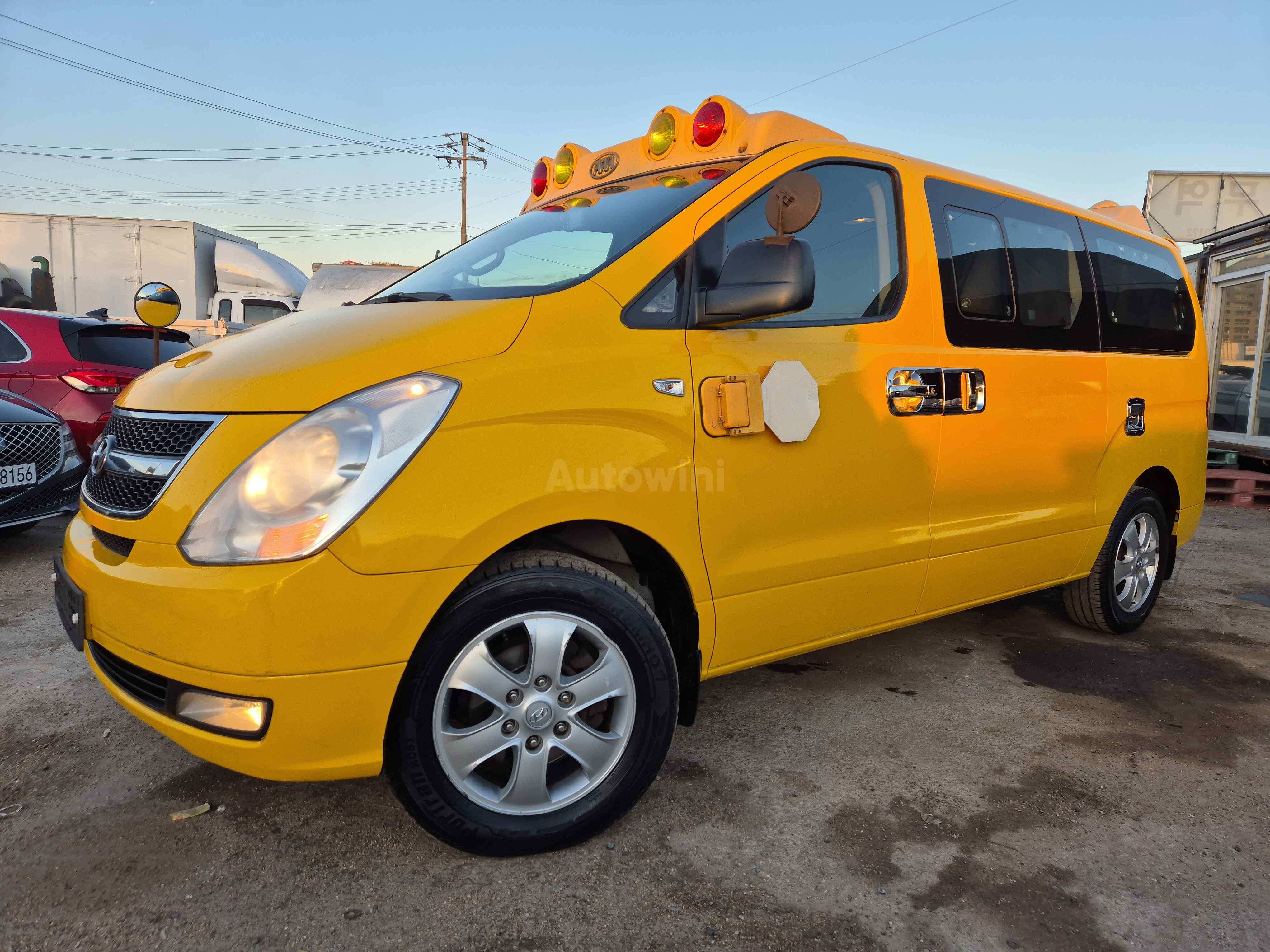2014 HYUNDAI STAREX VIN: KMJWA37KDEU617588