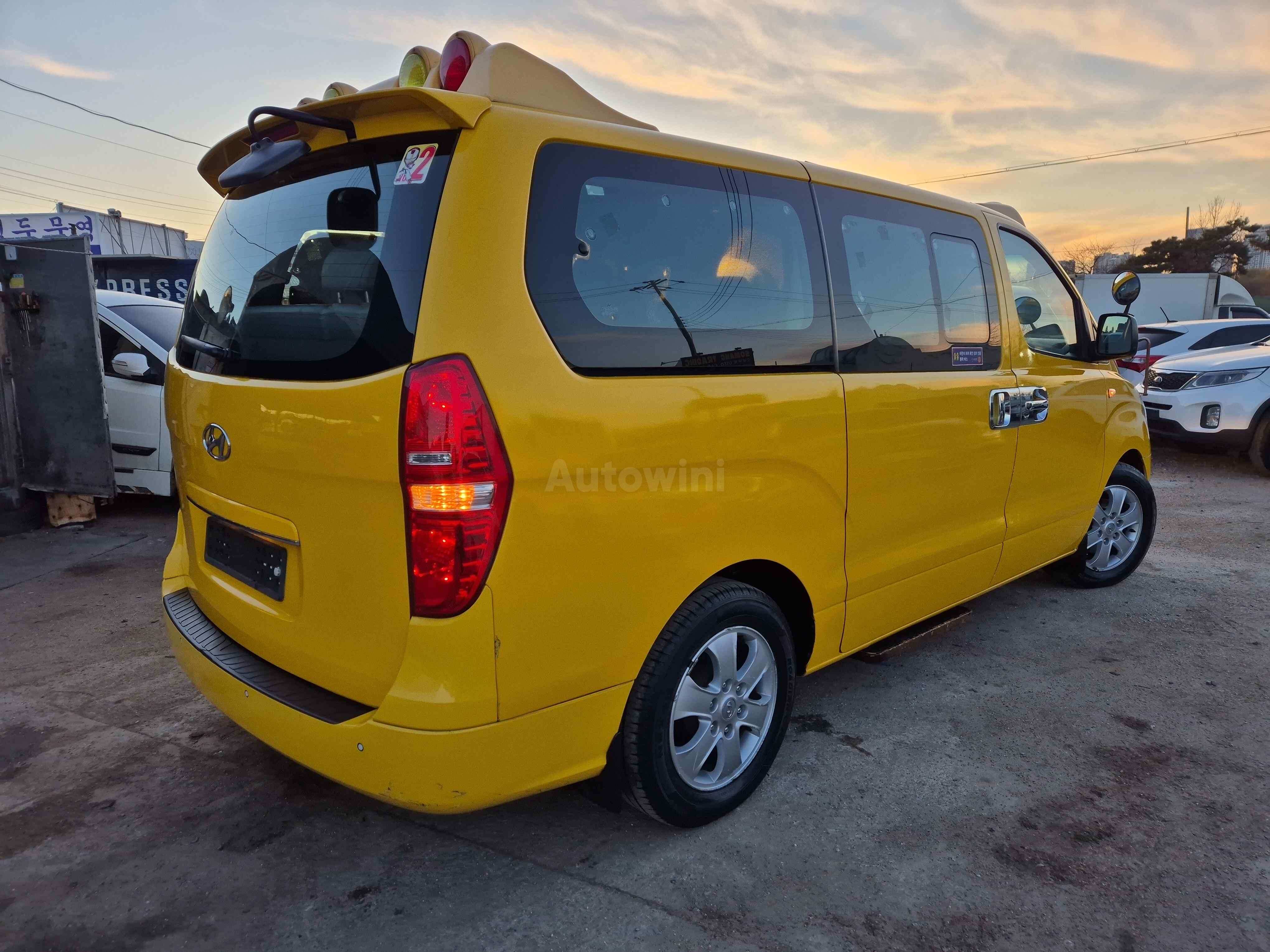 2014 HYUNDAI STAREX VIN: KMJWA37KDEU617588
