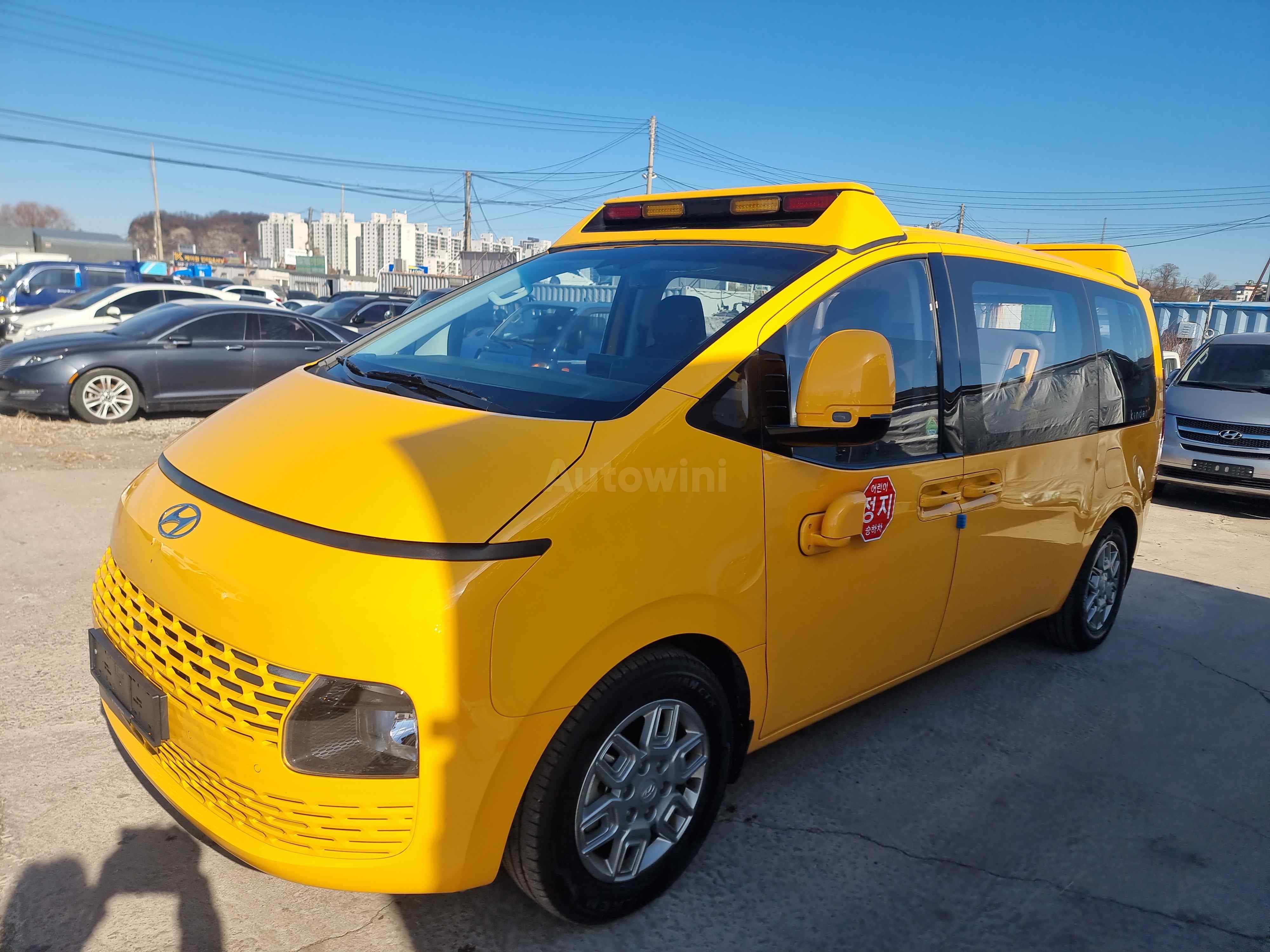 2024 HYUNDAI STARIA VIN: KMJYB373BRU158668