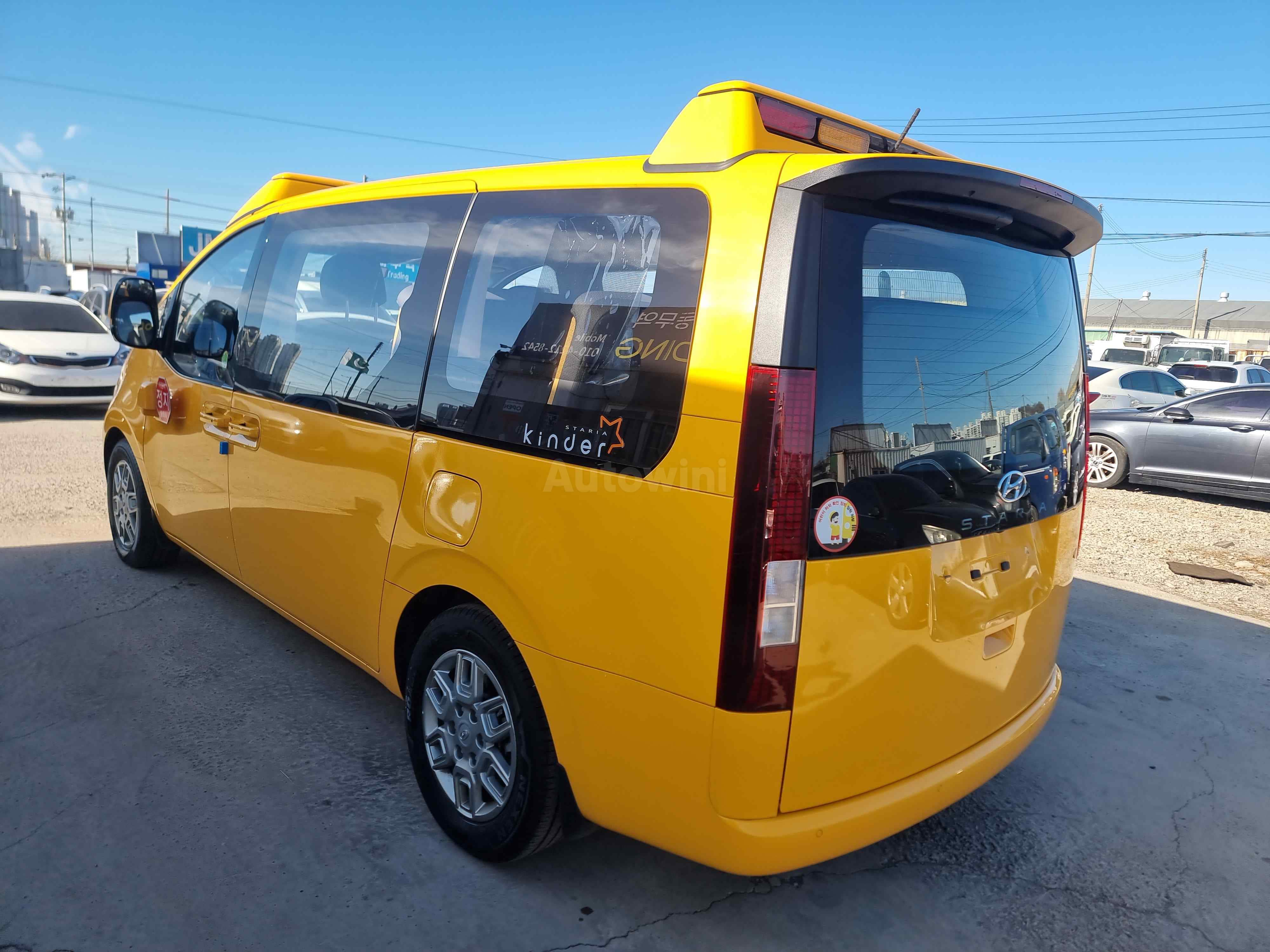 2024 HYUNDAI STARIA VIN: KMJYB373BRU158668