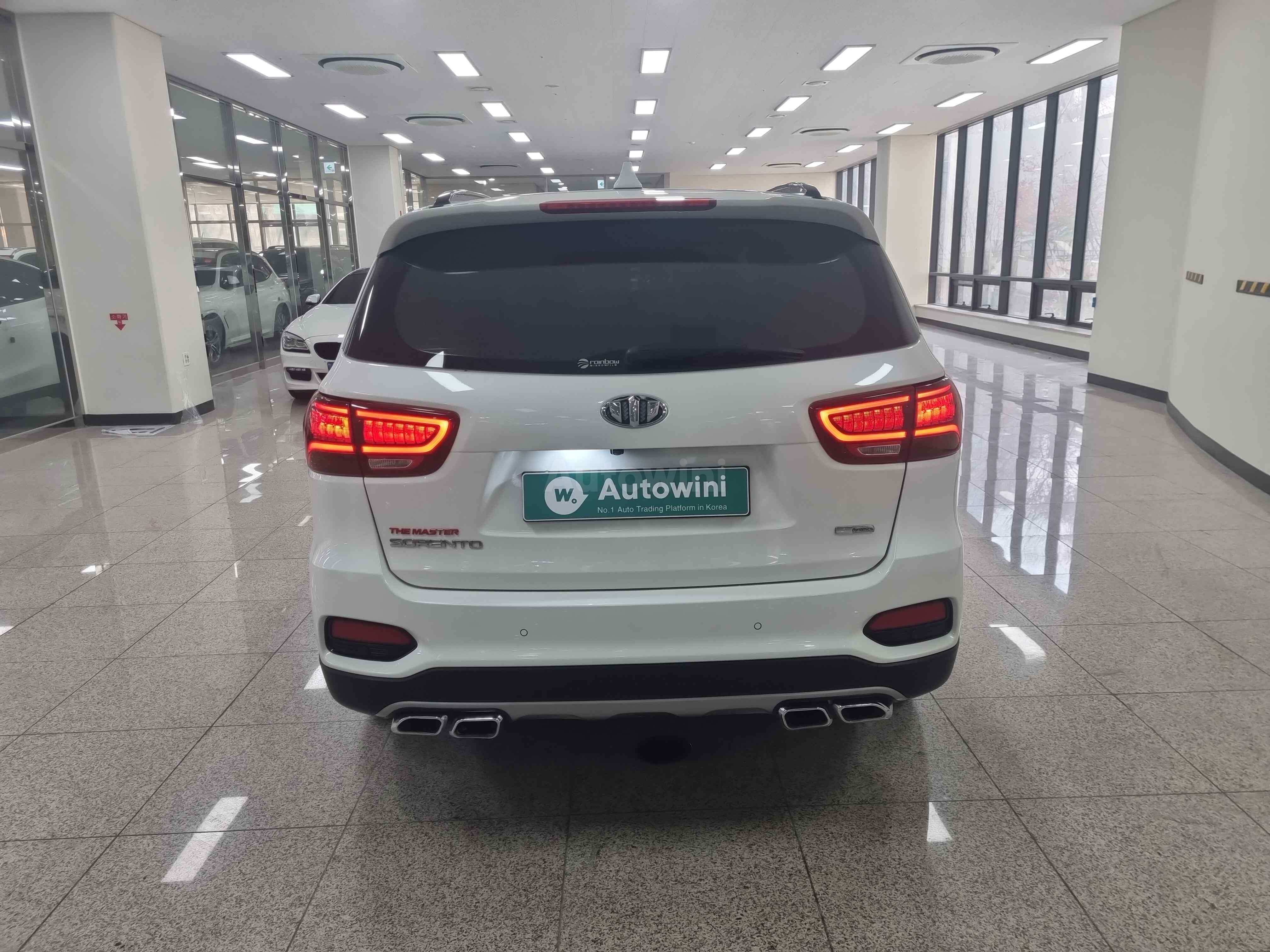 2018 KIA SORENTO VIN: KNAPH81ABJA392231