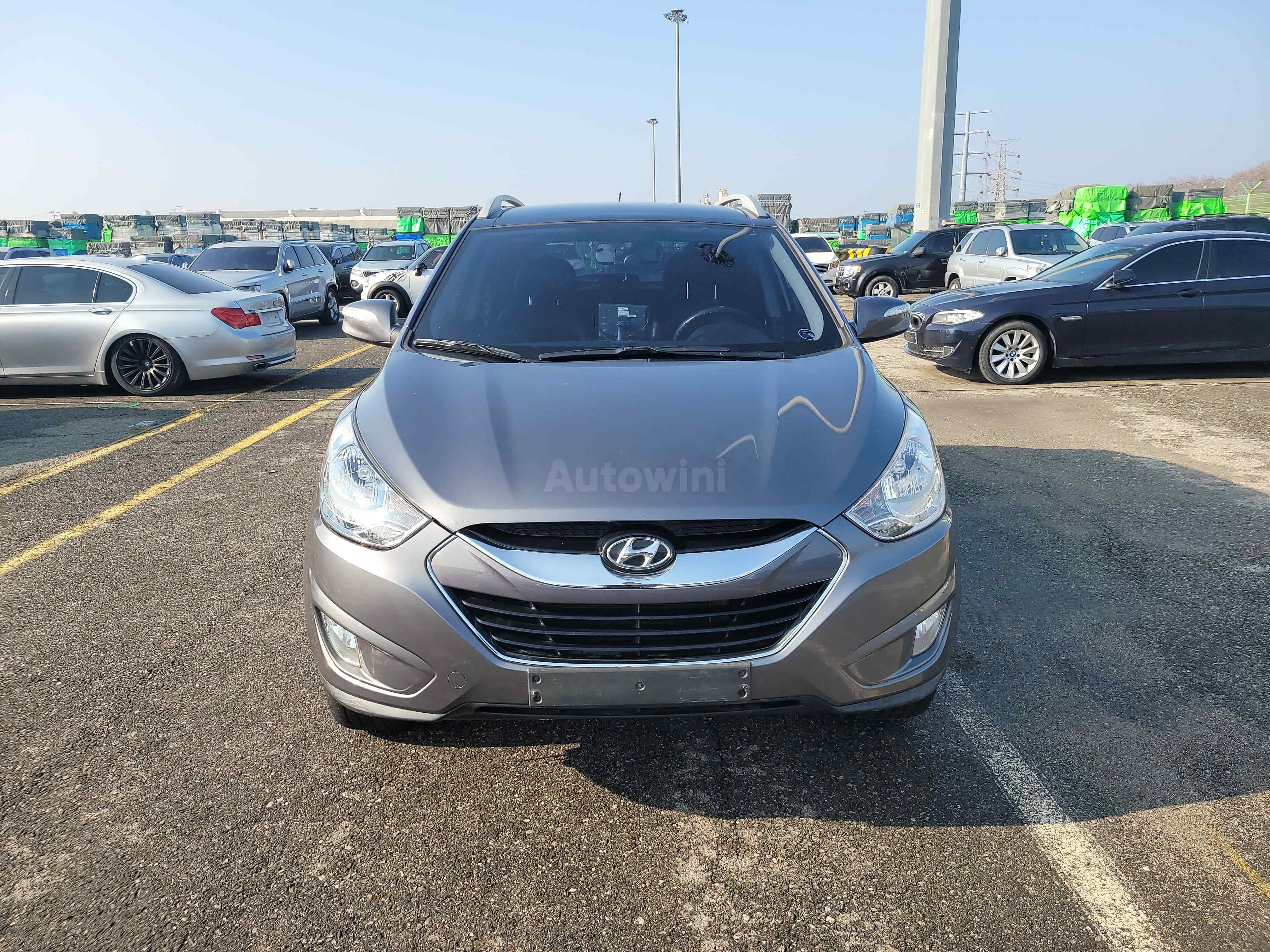2010 HYUNDAI TUCSON VIN: KMHJU81VBAU022143
