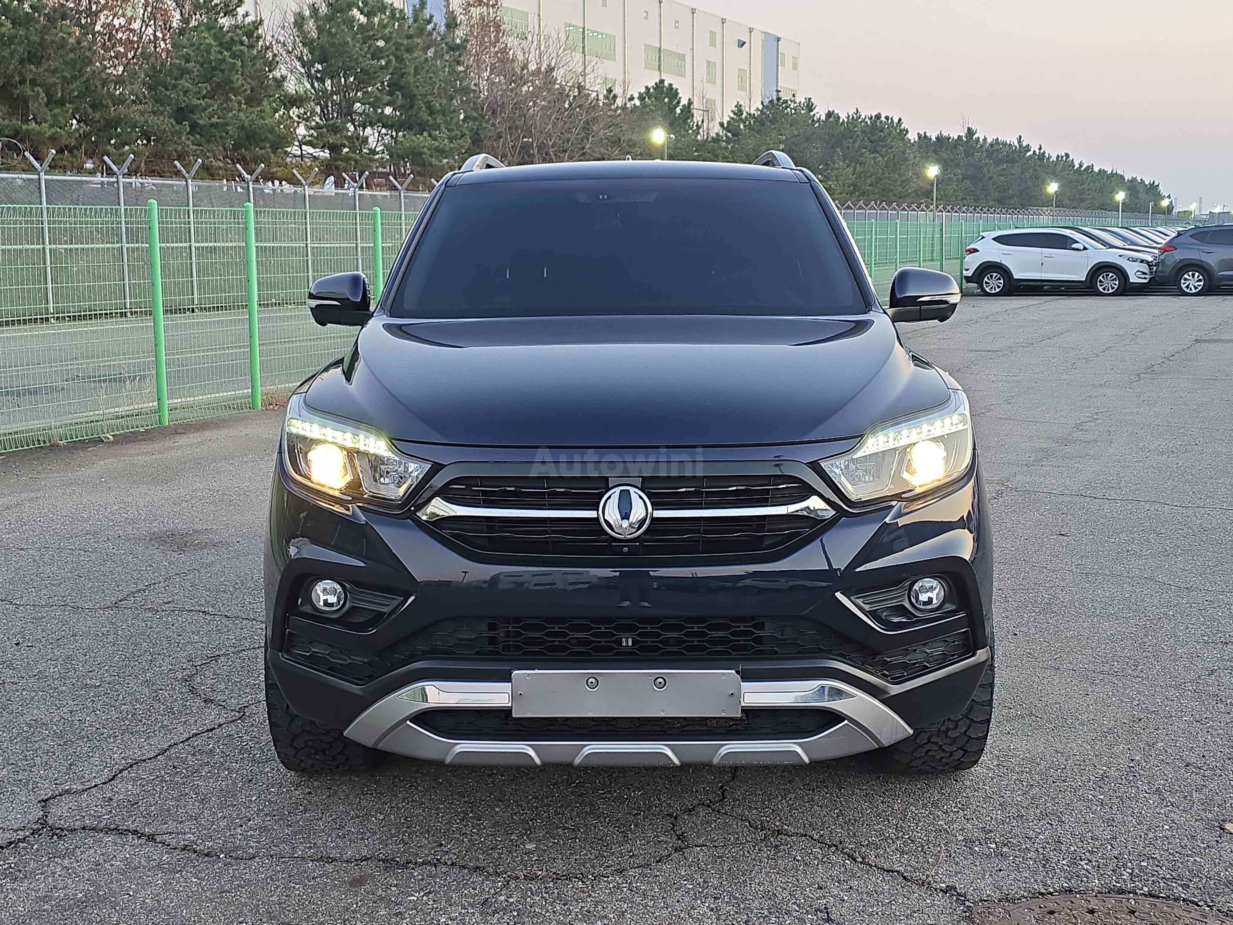 2018 KGM (SSANGYONG) REXTON VIN: KPADA4AE1JP011609
