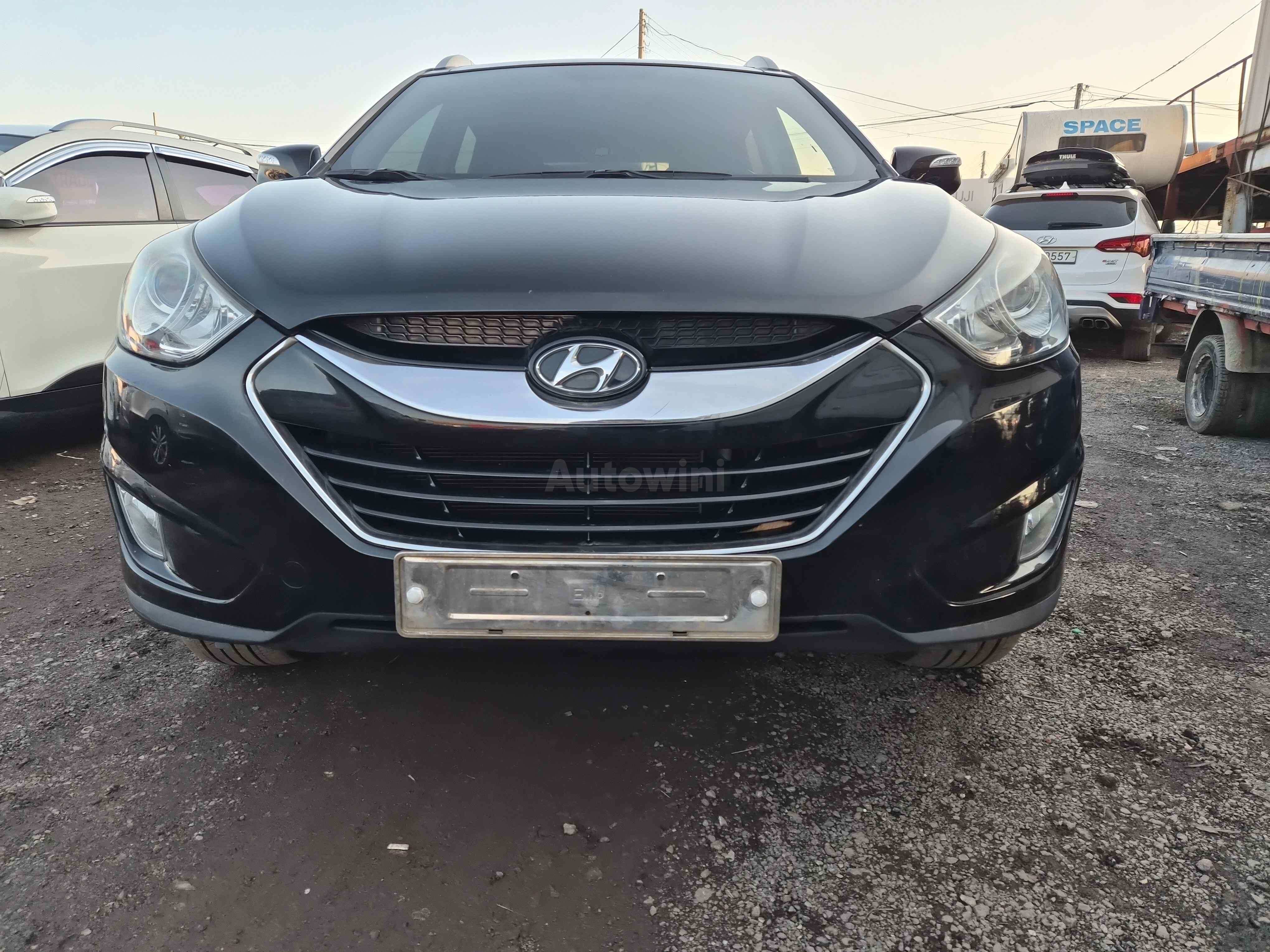 2011 HYUNDAI TUCSON VIN: KMHJU81VBBU232797
