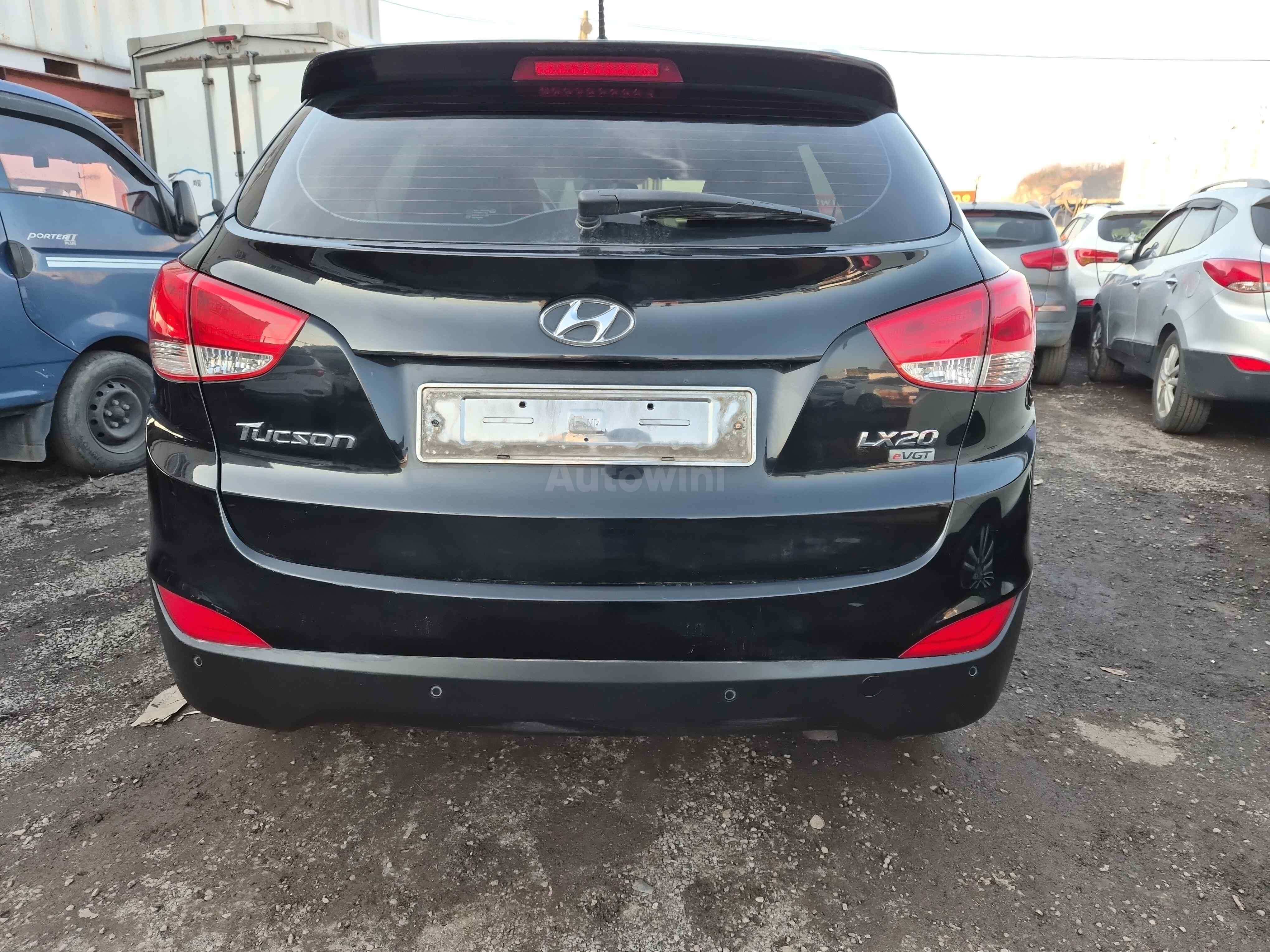 2011 HYUNDAI TUCSON VIN: KMHJU81VBBU232797