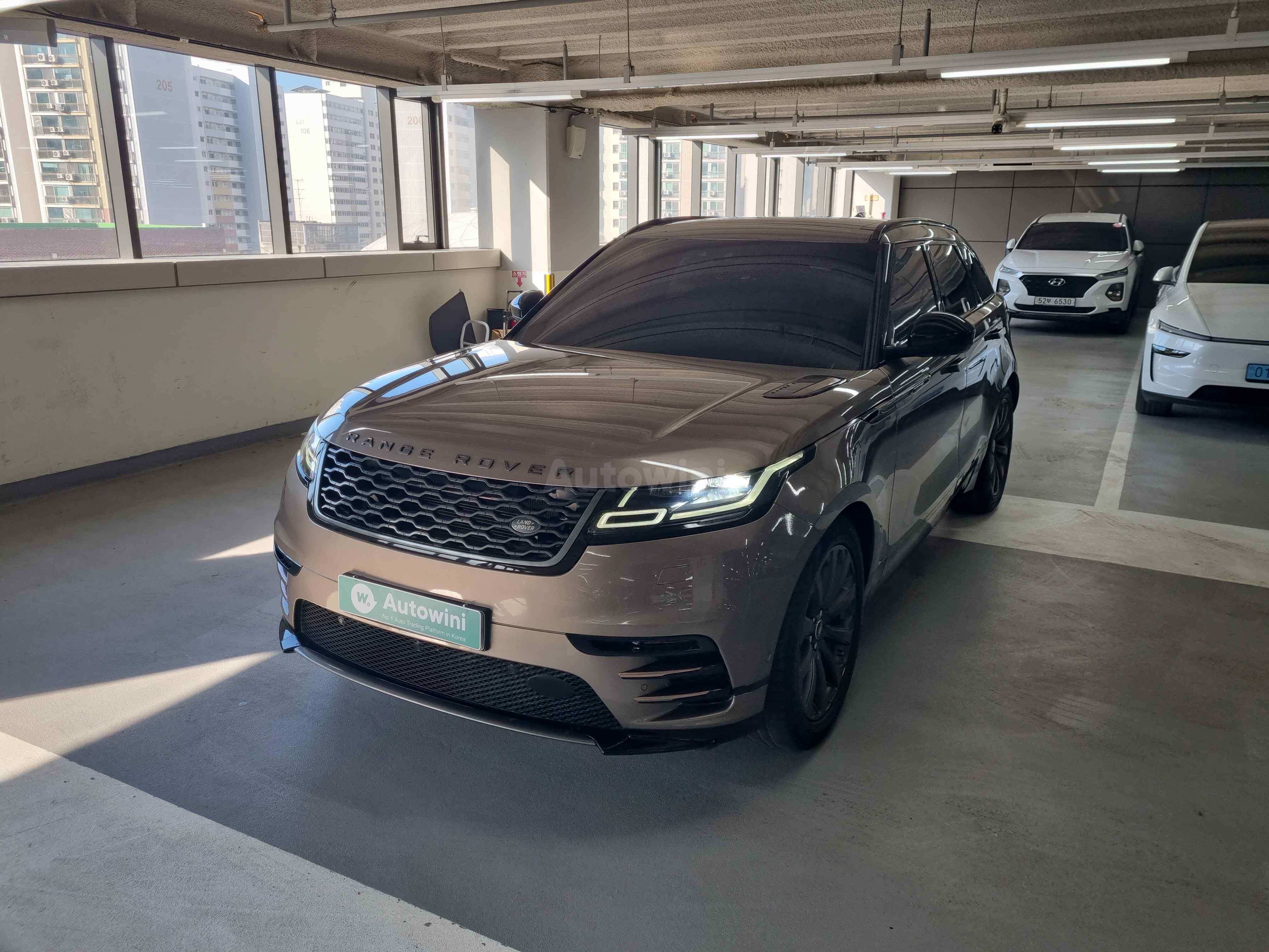2019 LAND ROVER RANGE ROVER VIN: SALLYA2DK9KA79372
