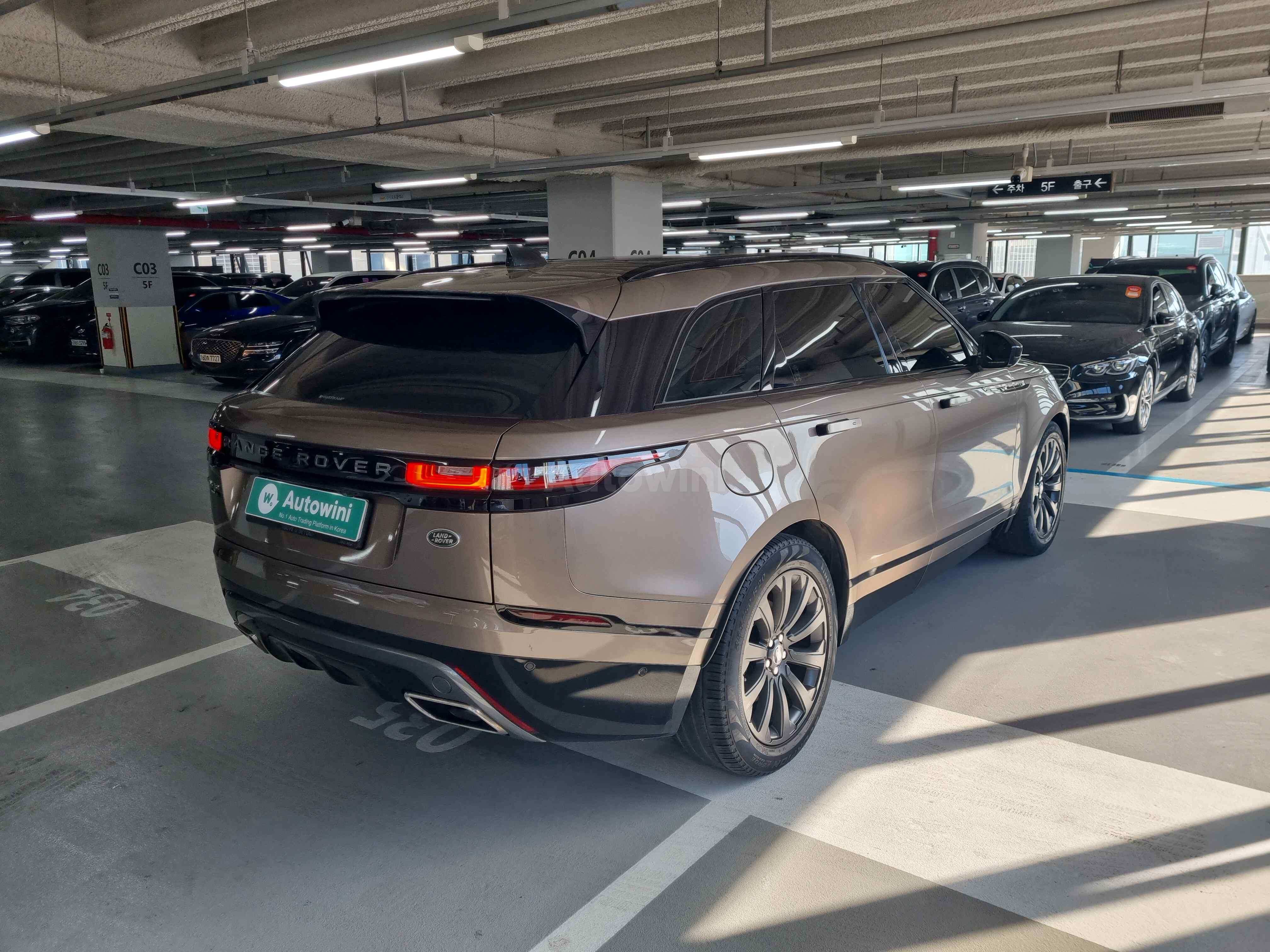 2019 LAND ROVER RANGE ROVER VIN: SALLYA2DK9KA79372