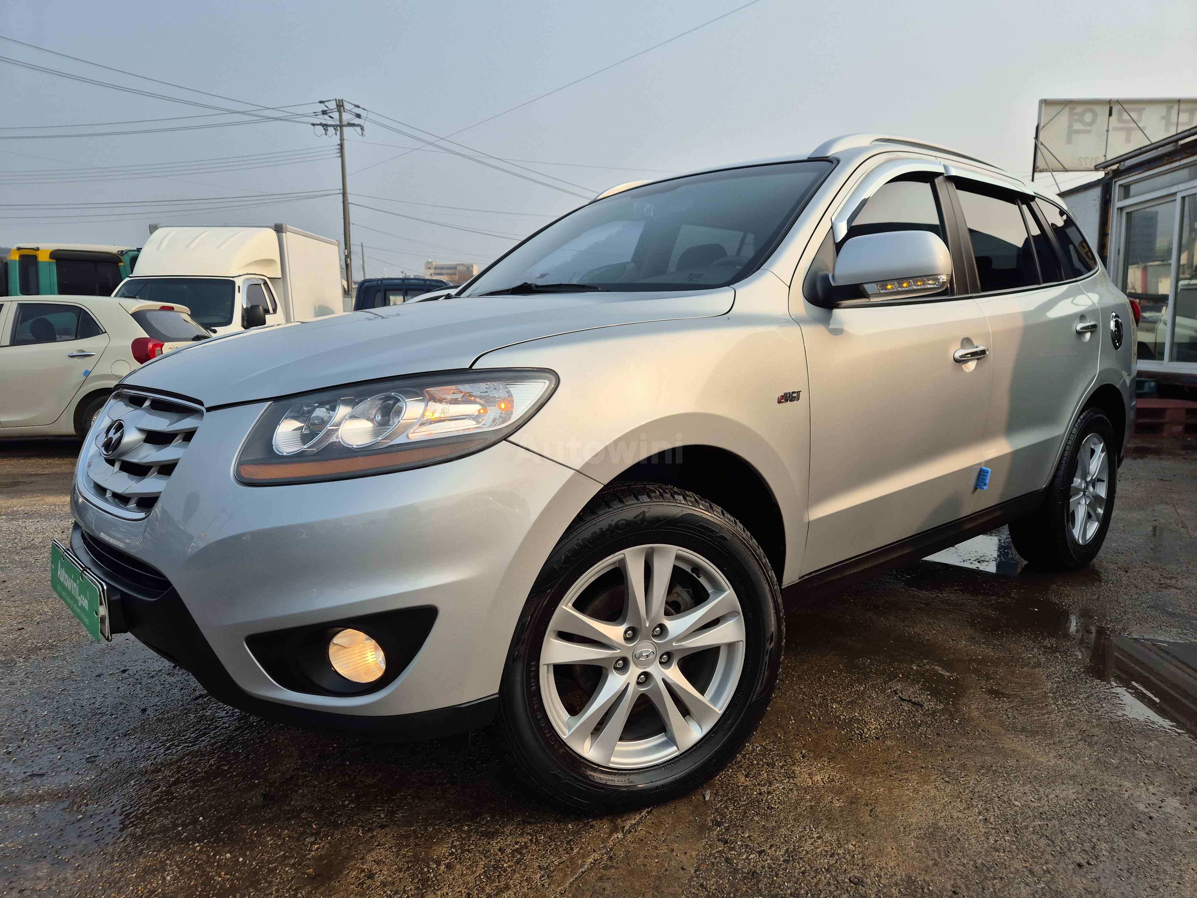 2010 HYUNDAI SANTAFE VIN: KMHSJ81UBAU569242