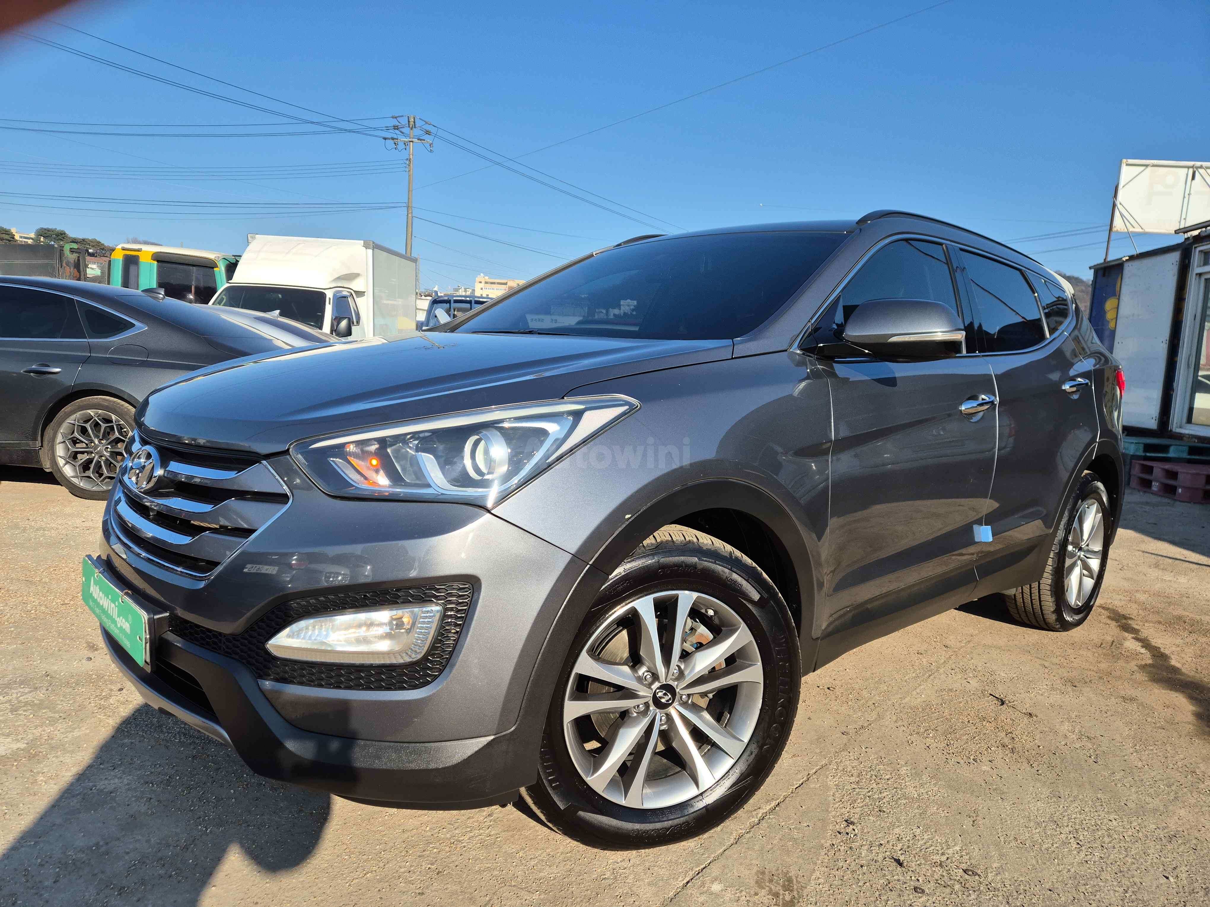 2015 HYUNDAI SANTAFE VIN: KMHSW81UDFU495435