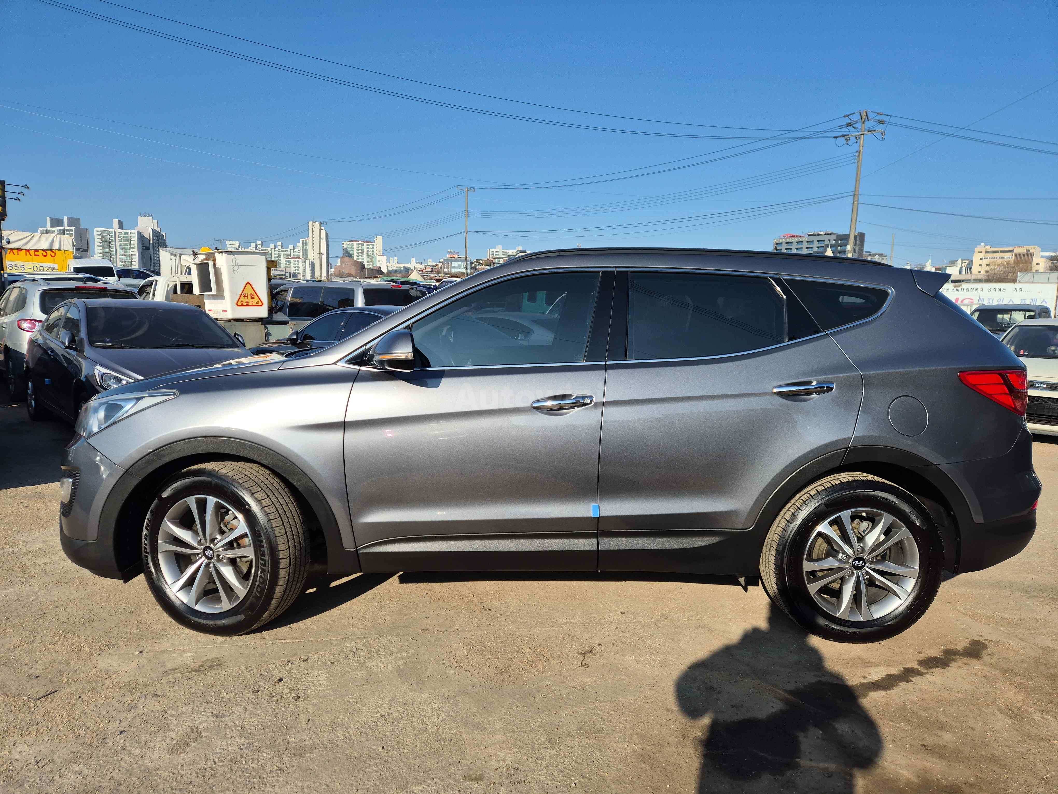 2015 HYUNDAI SANTAFE VIN: KMHSW81UDFU495435