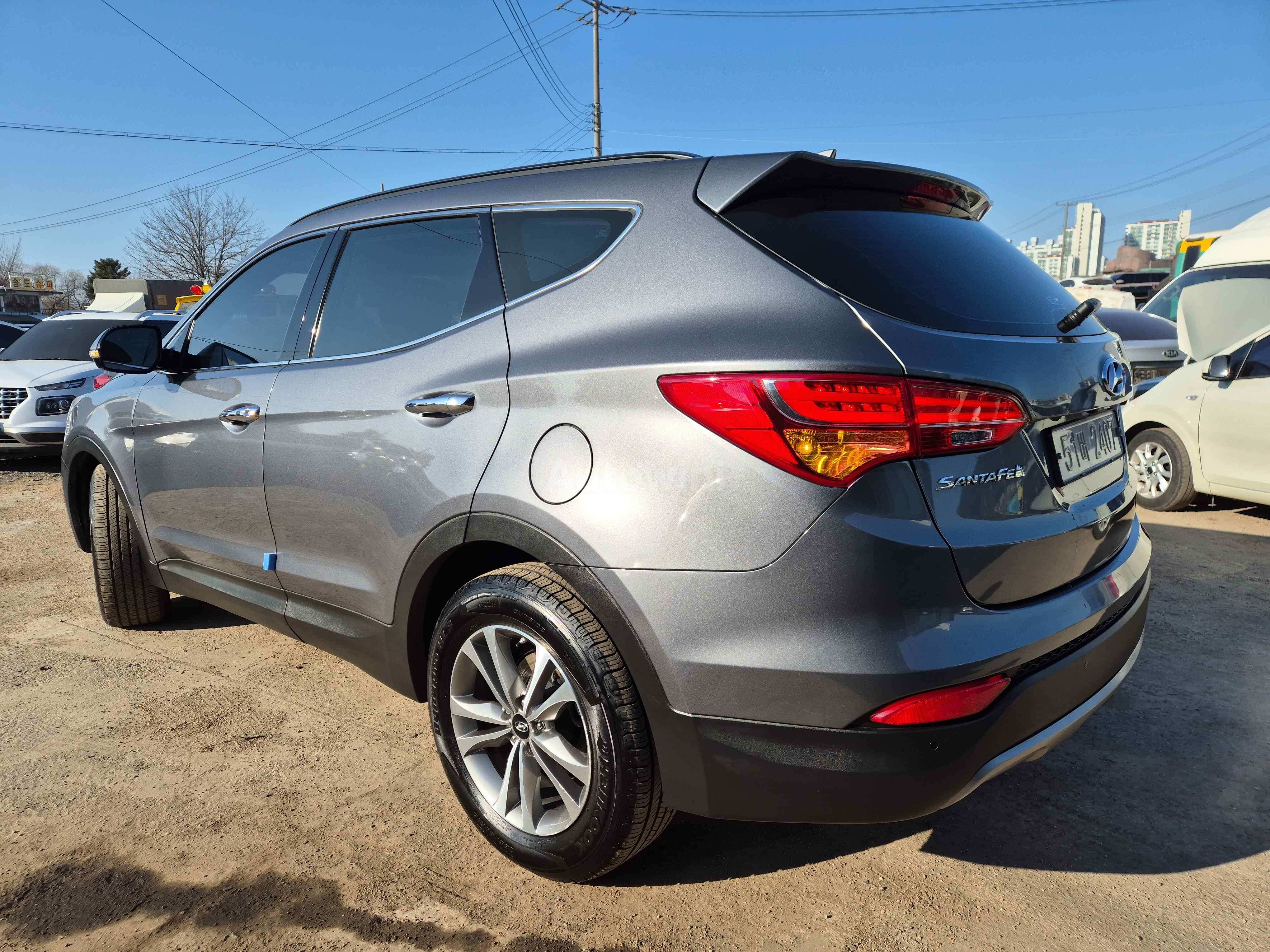 2015 HYUNDAI SANTAFE VIN: KMHSW81UDFU495435