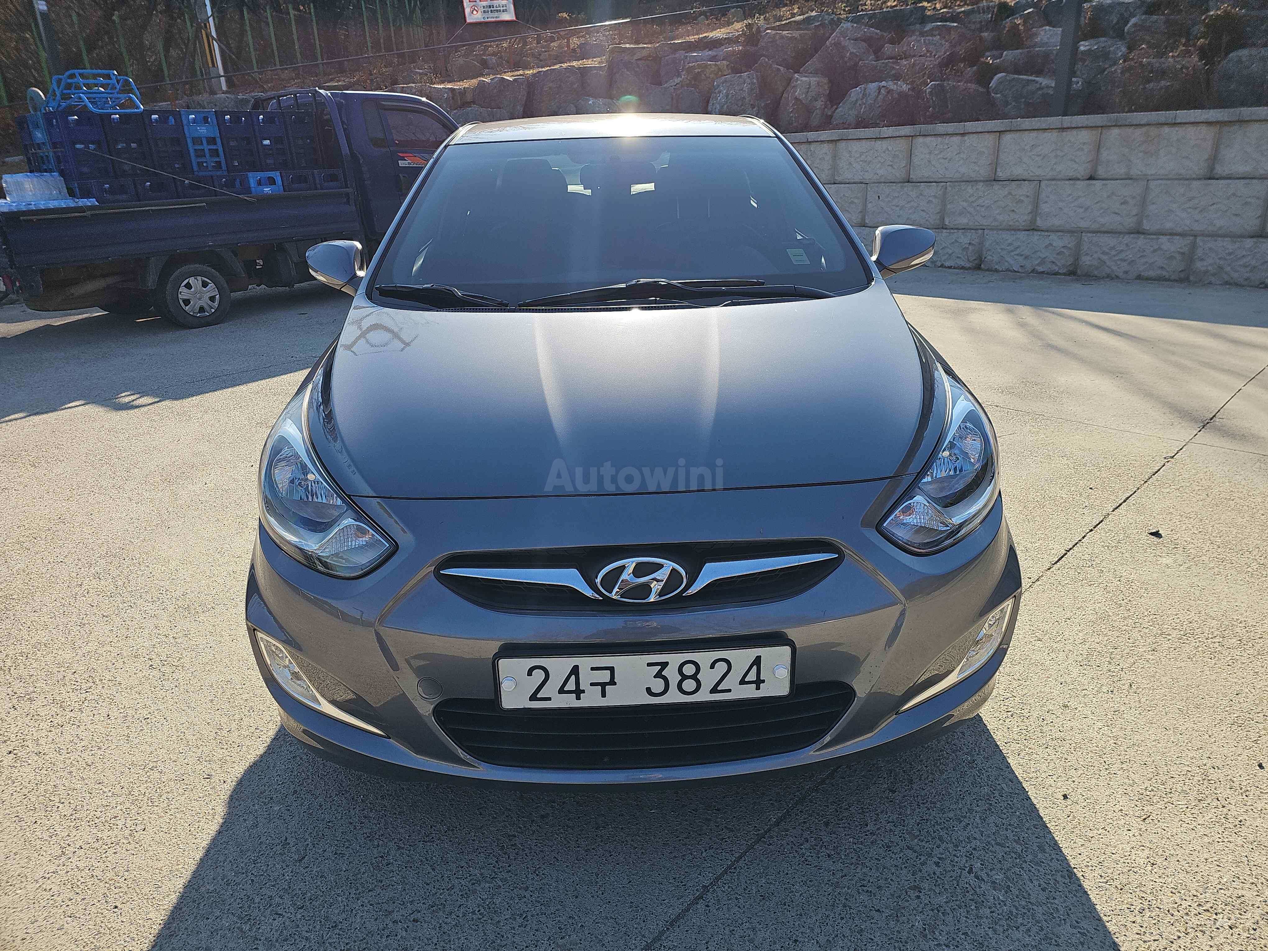 2014 HYUNDAI ACCENT VIN: KMHCT41CBEU502338