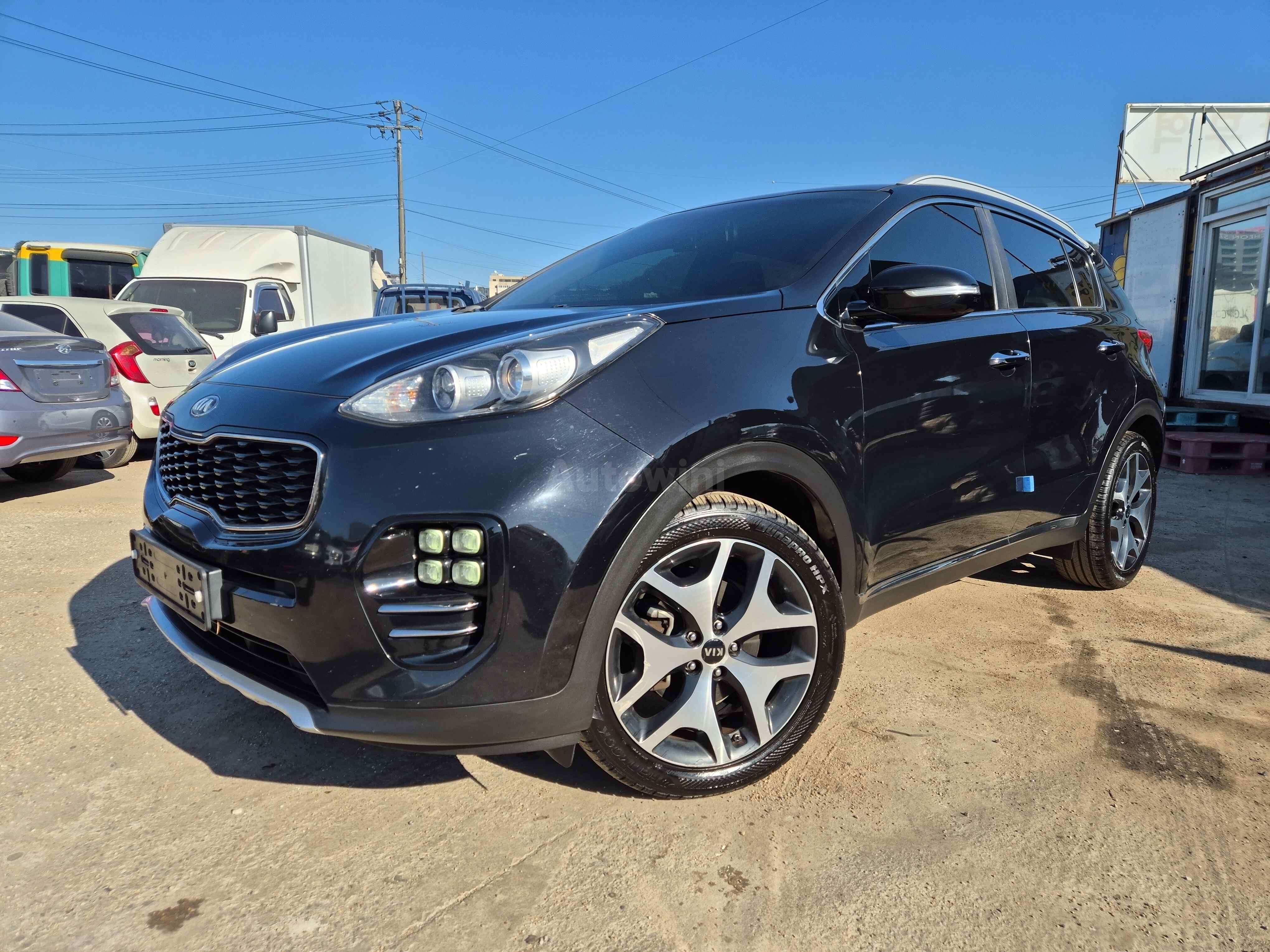 2017 KIA SPORTAGE VIN: KNAPM813BHK301996