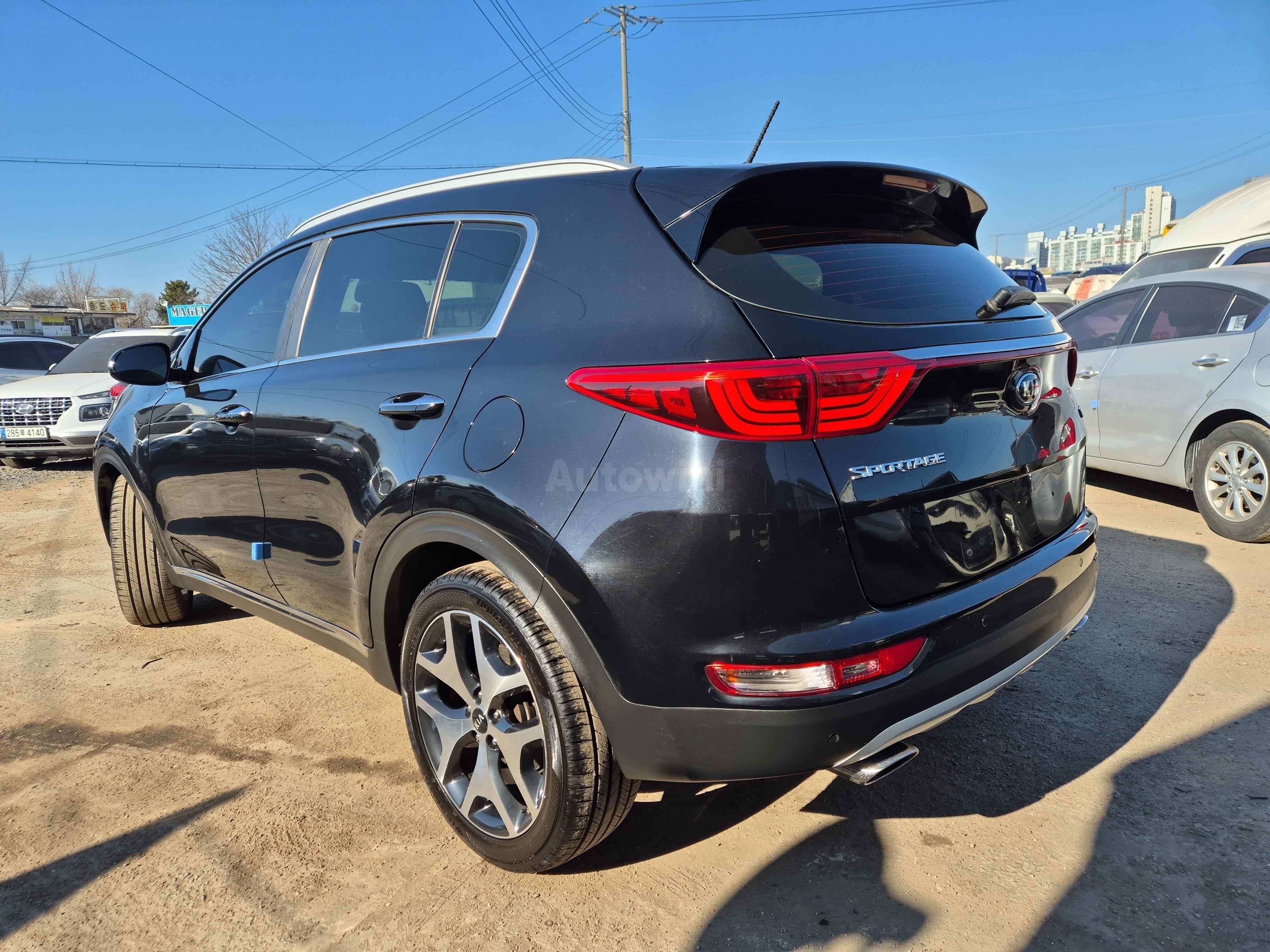 2017 KIA SPORTAGE VIN: KNAPM813BHK301996