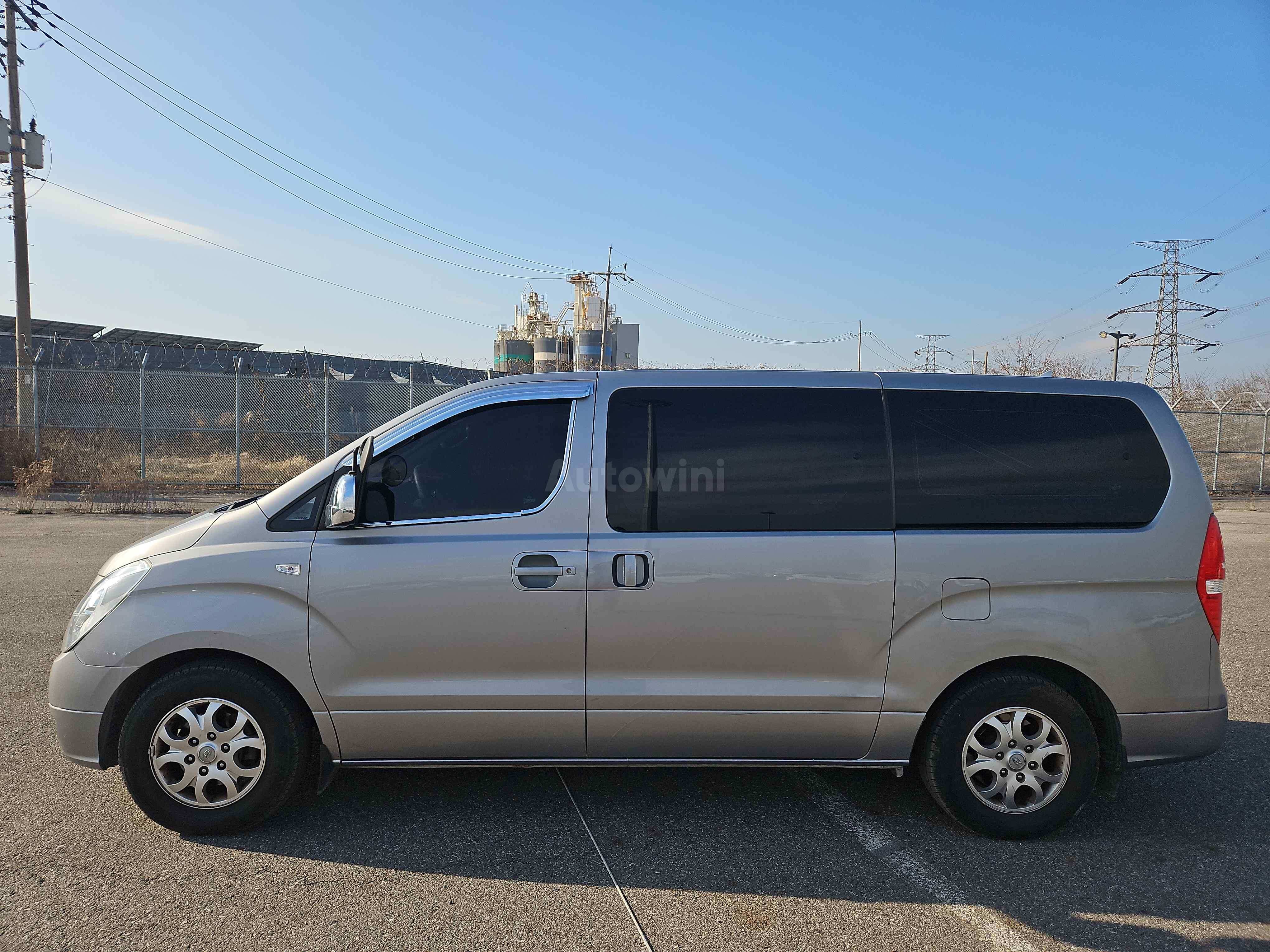 2011 HYUNDAI STAREX VIN: KMJWA37JBBU265677