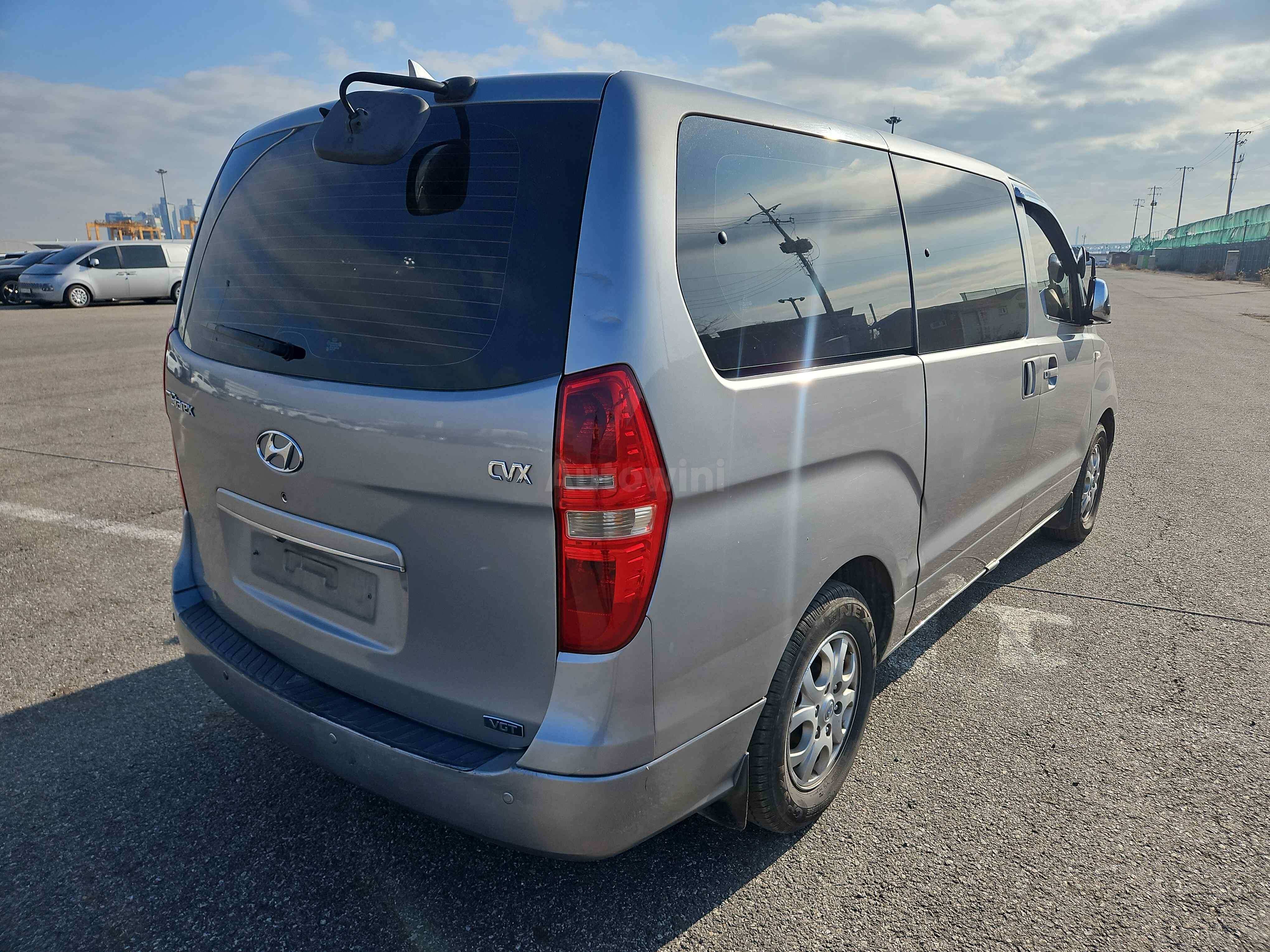 2011 HYUNDAI STAREX VIN: KMJWA37JBBU265677
