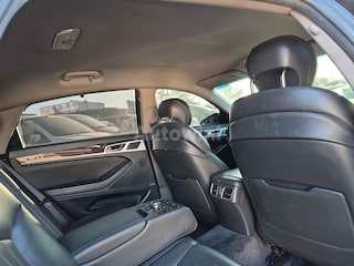 2016 Hyundai Genesis DH 4WD 2S.key Real cam