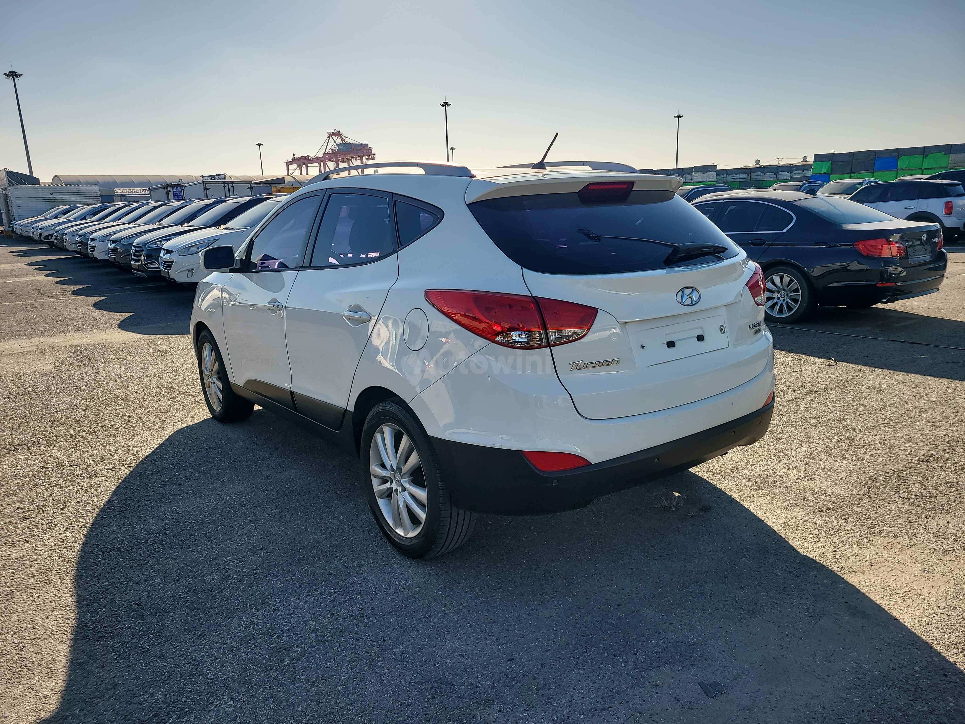 2012 HYUNDAI TUCSON VIN: KMHJU81VBCU378363