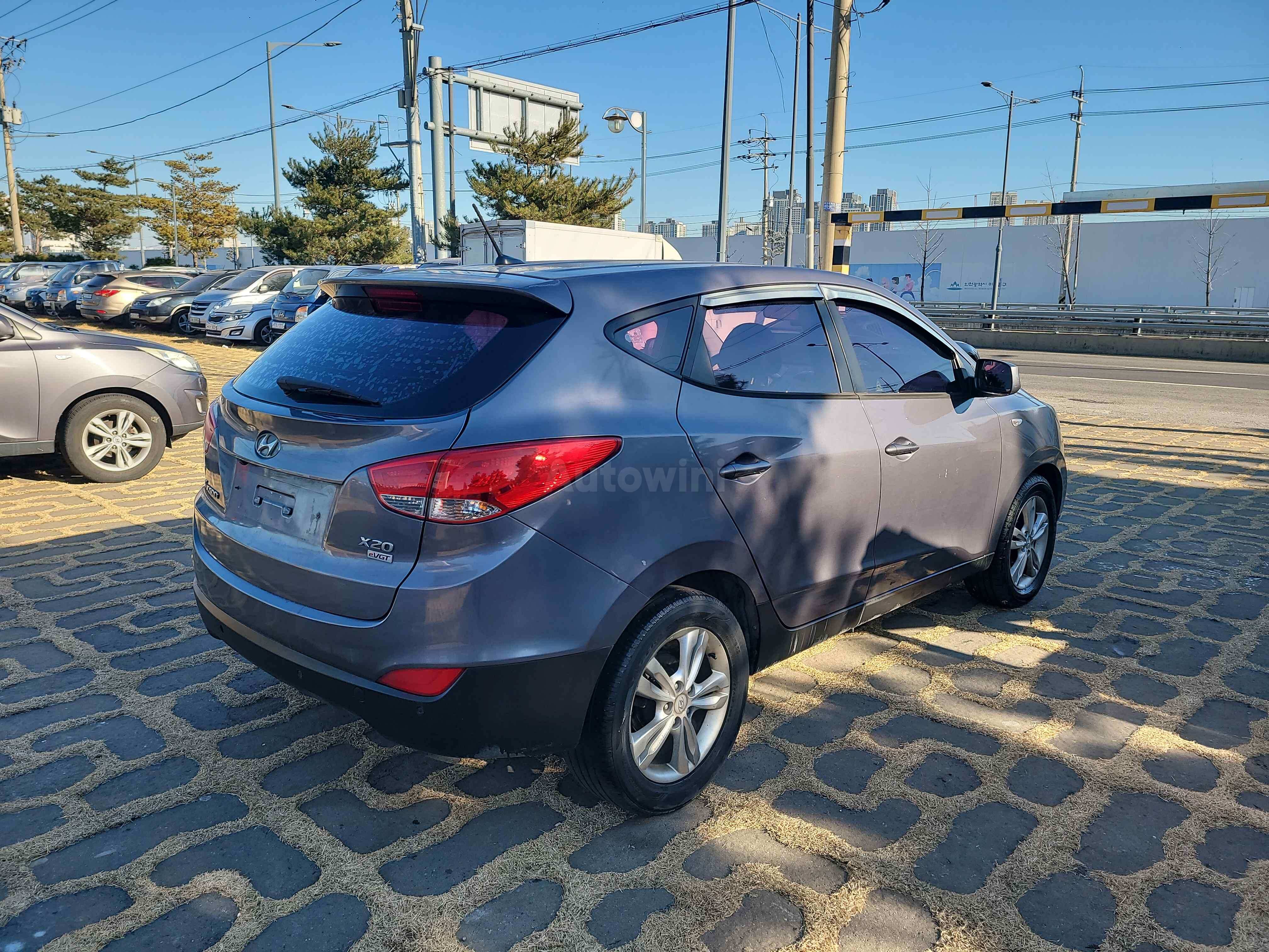 2012 HYUNDAI TUCSON VIN: KMHJT81VBCU319569