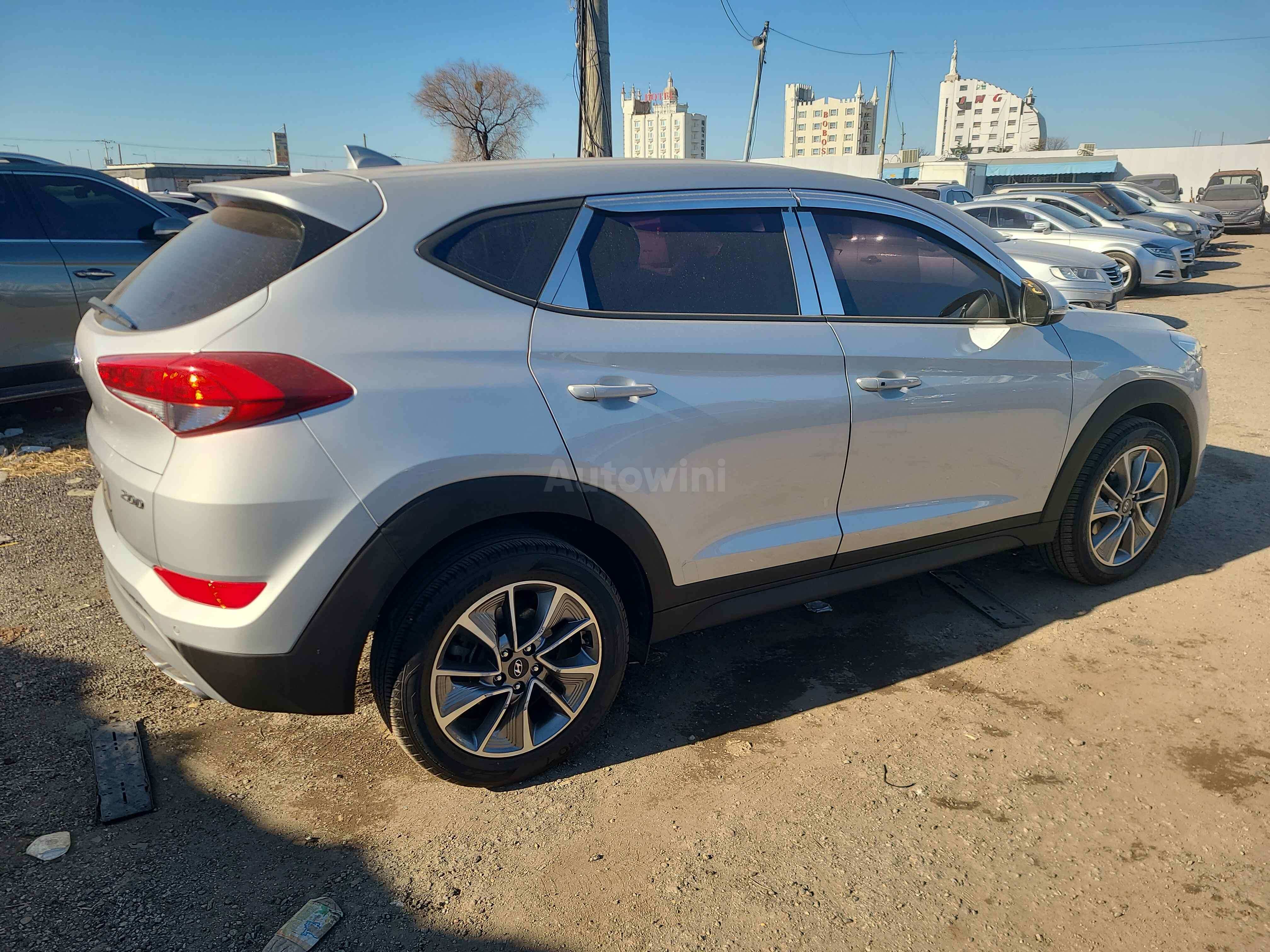 2018 HYUNDAI TUCSON VIN: KMHJ281ABJU610773