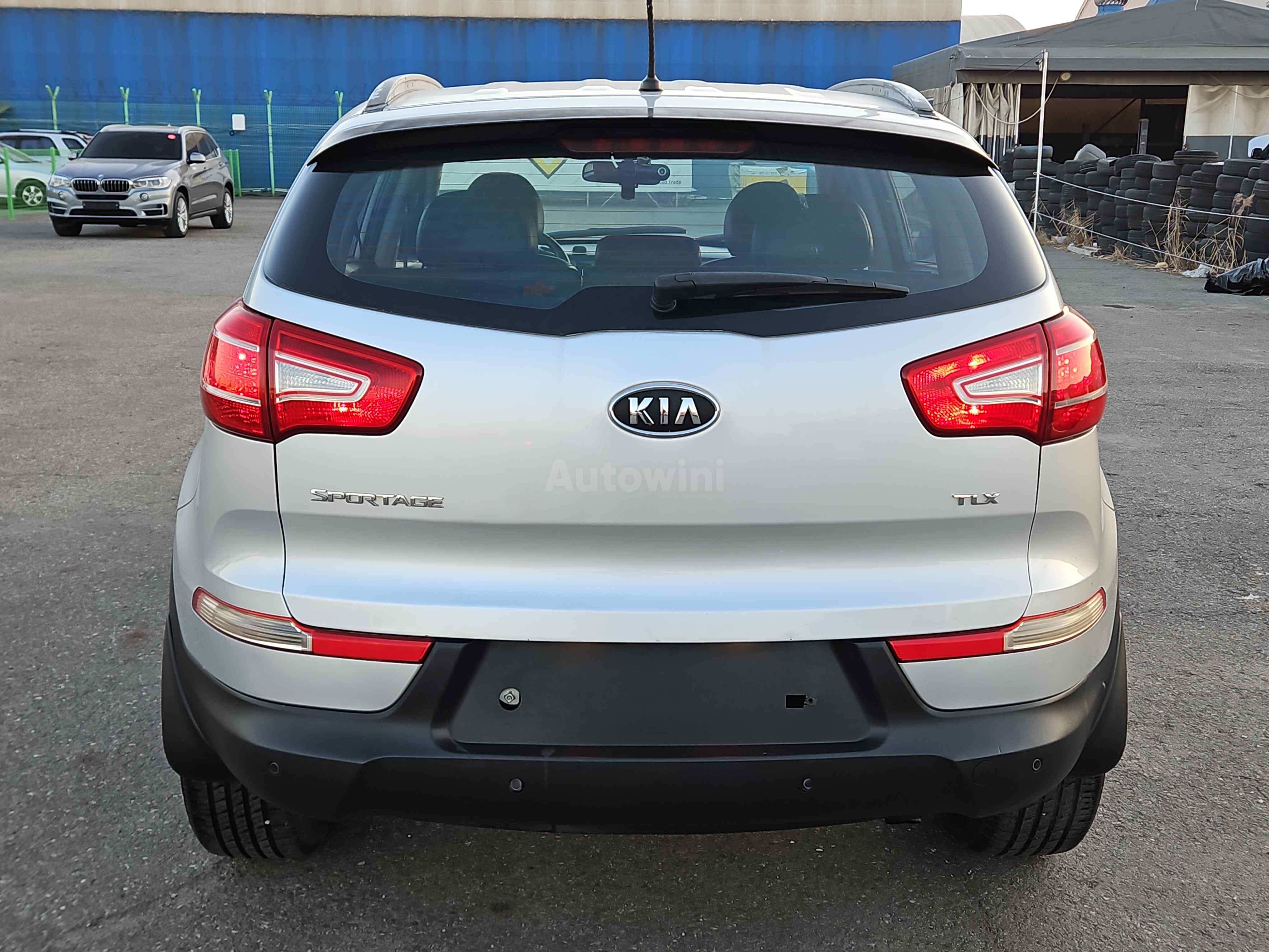 2011 KIA SPORTAGE VIN: KNAPB813BBK058552