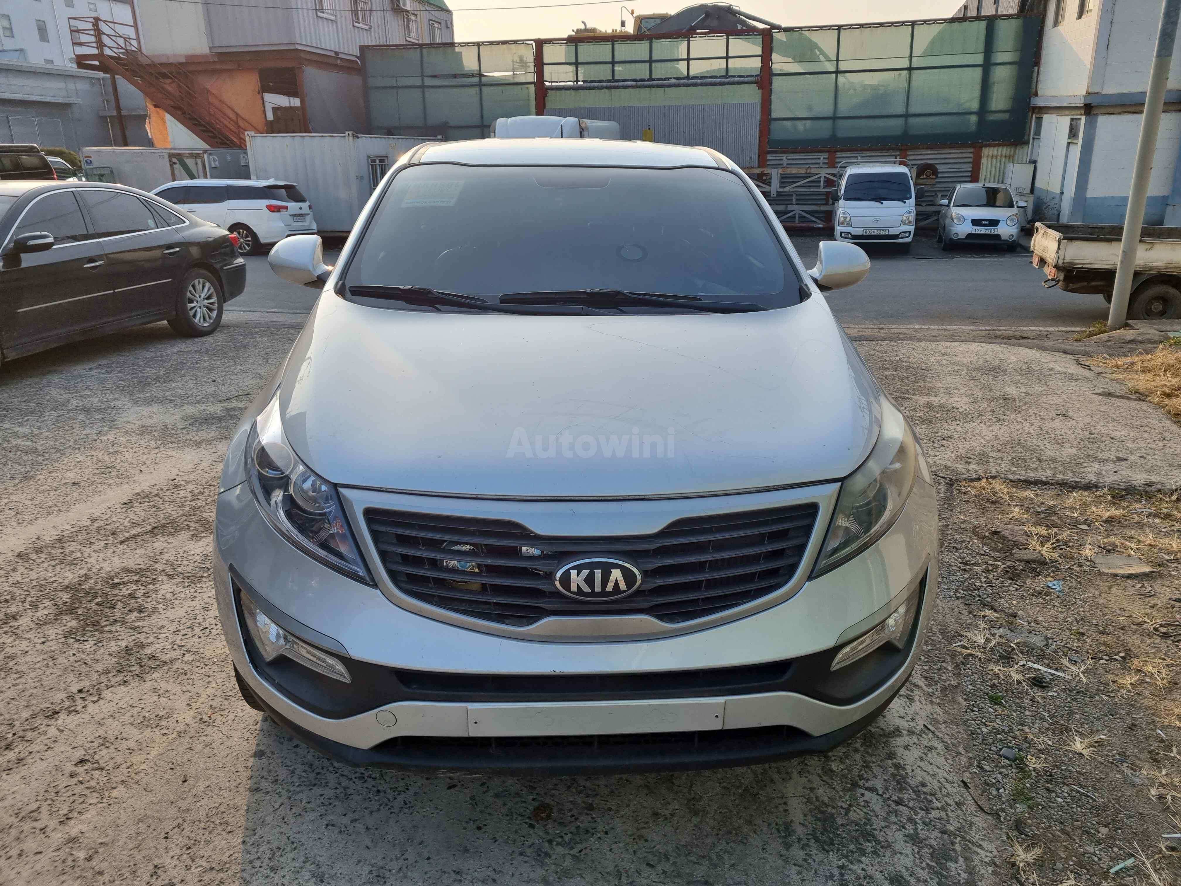 2013 KIA SPORTAGE VIN: KNAPB813DDK430781