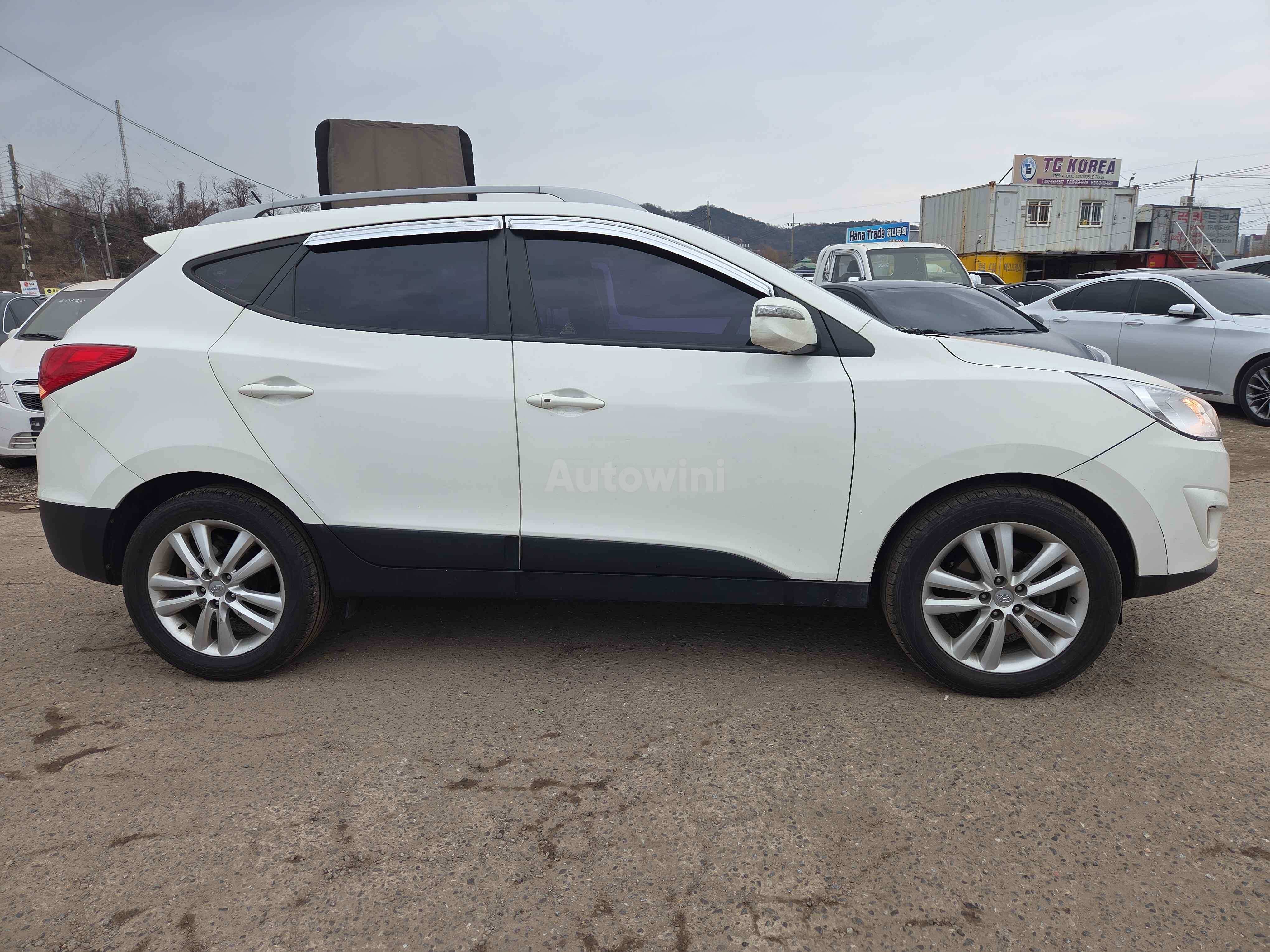 2013 HYUNDAI TUCSON VIN: KMHJU81VBDU651067