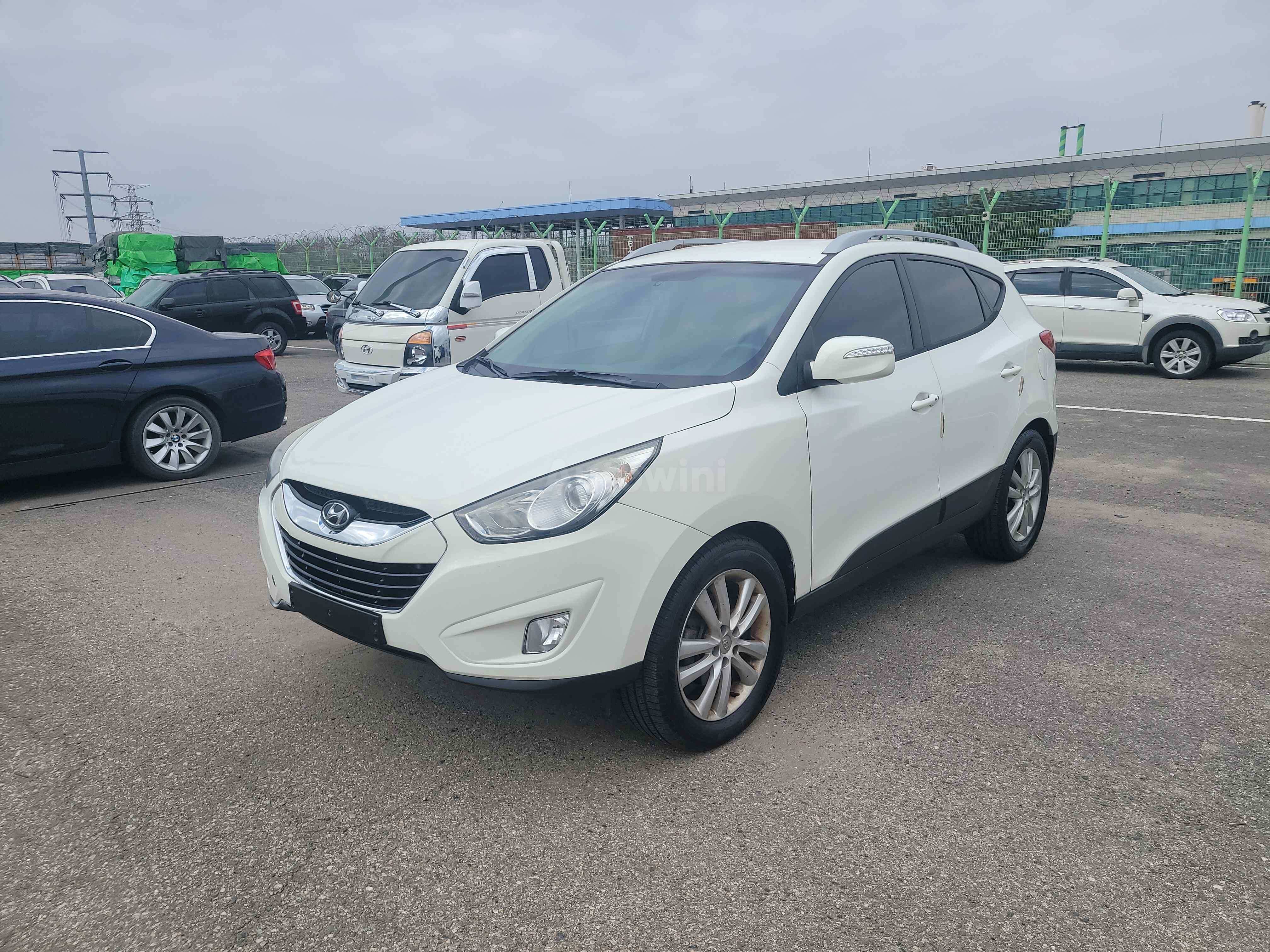 2012 HYUNDAI TUCSON VIN: KMHJU81VBCU349670