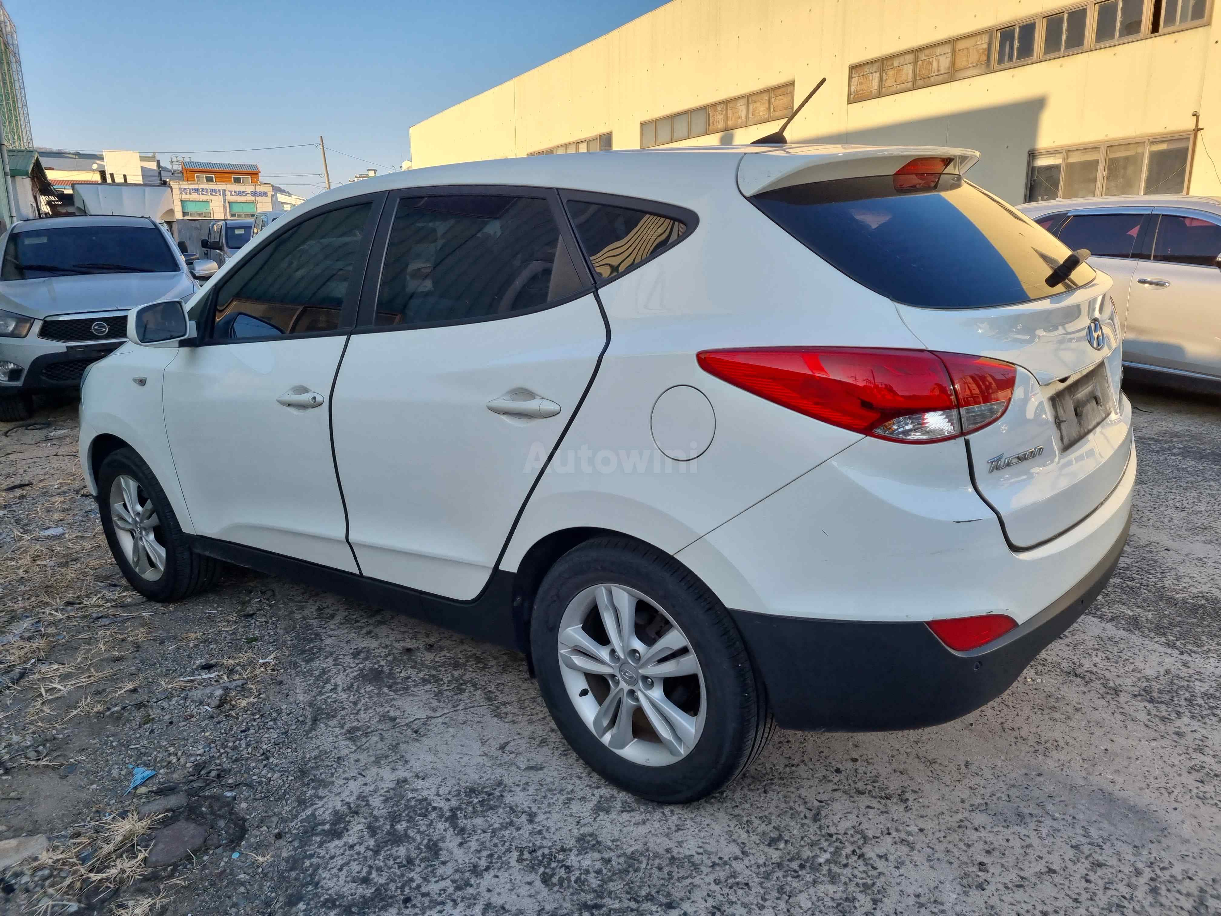 2013 HYUNDAI TUCSON VIN: KMHJT81VBDU576667