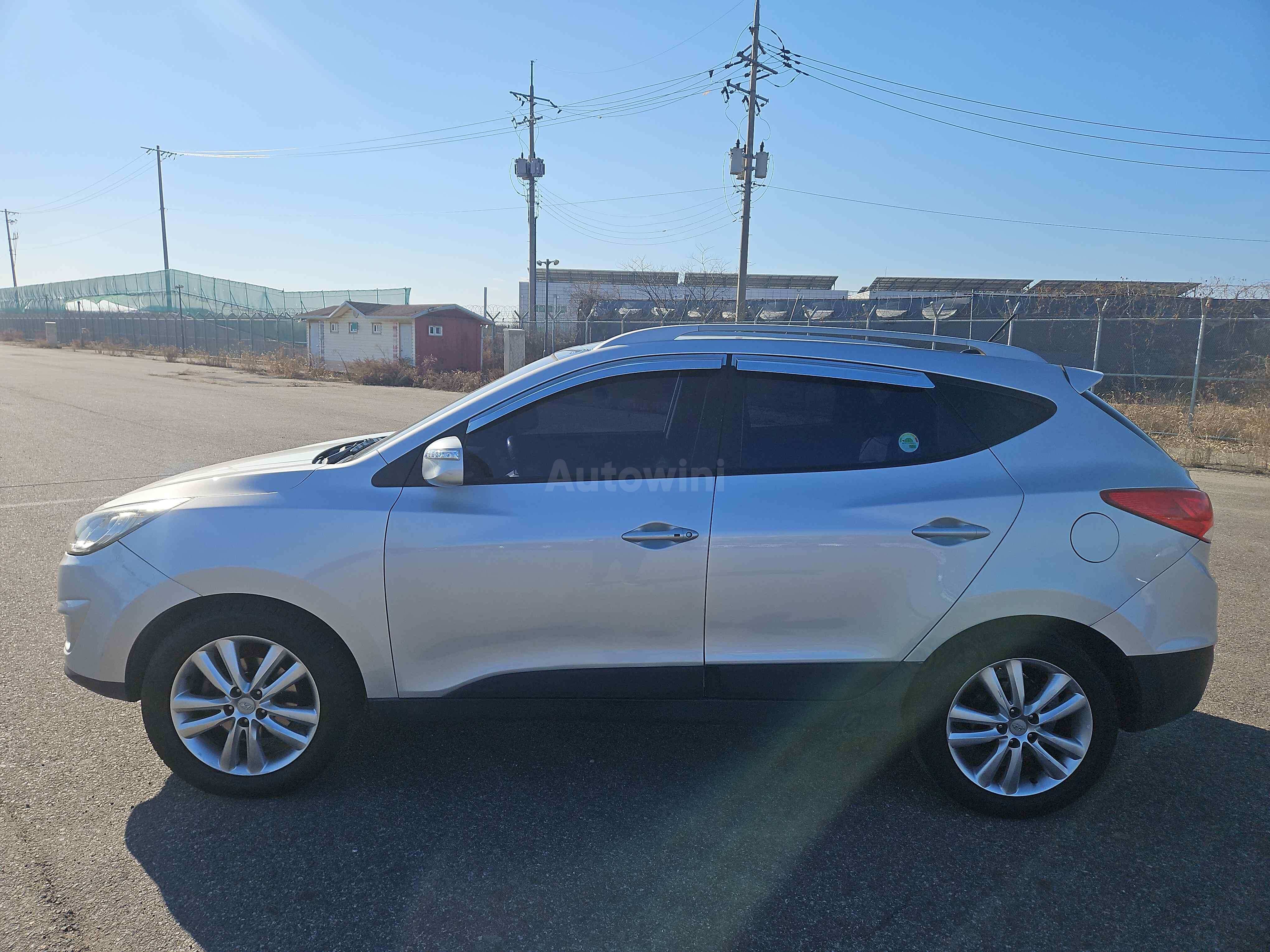 2012 HYUNDAI TUCSON VIN: KMHJU81VBCU317652