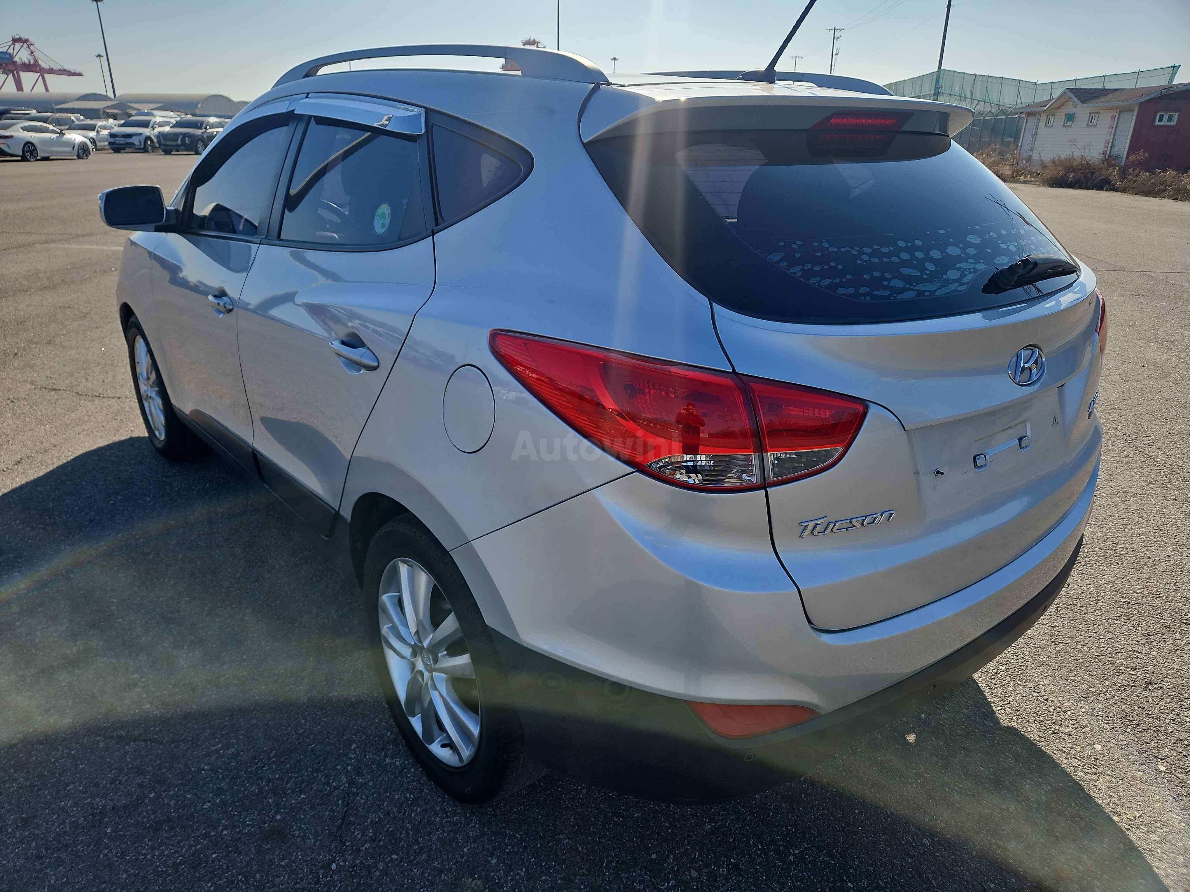 2012 HYUNDAI TUCSON VIN: KMHJU81VBCU317652