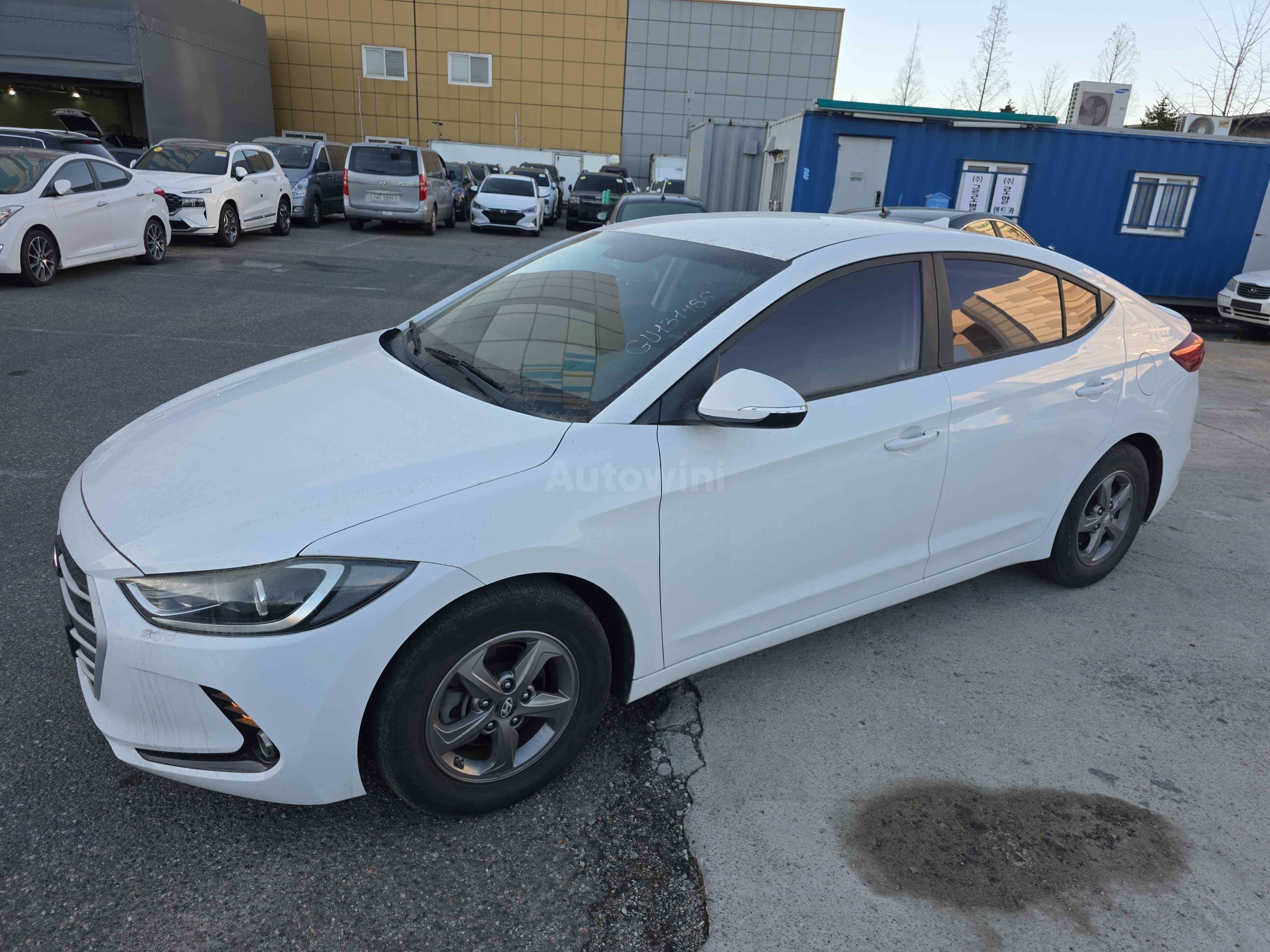 2016 HYUNDAI AVANTE VIN: KMHD641UGGU131486