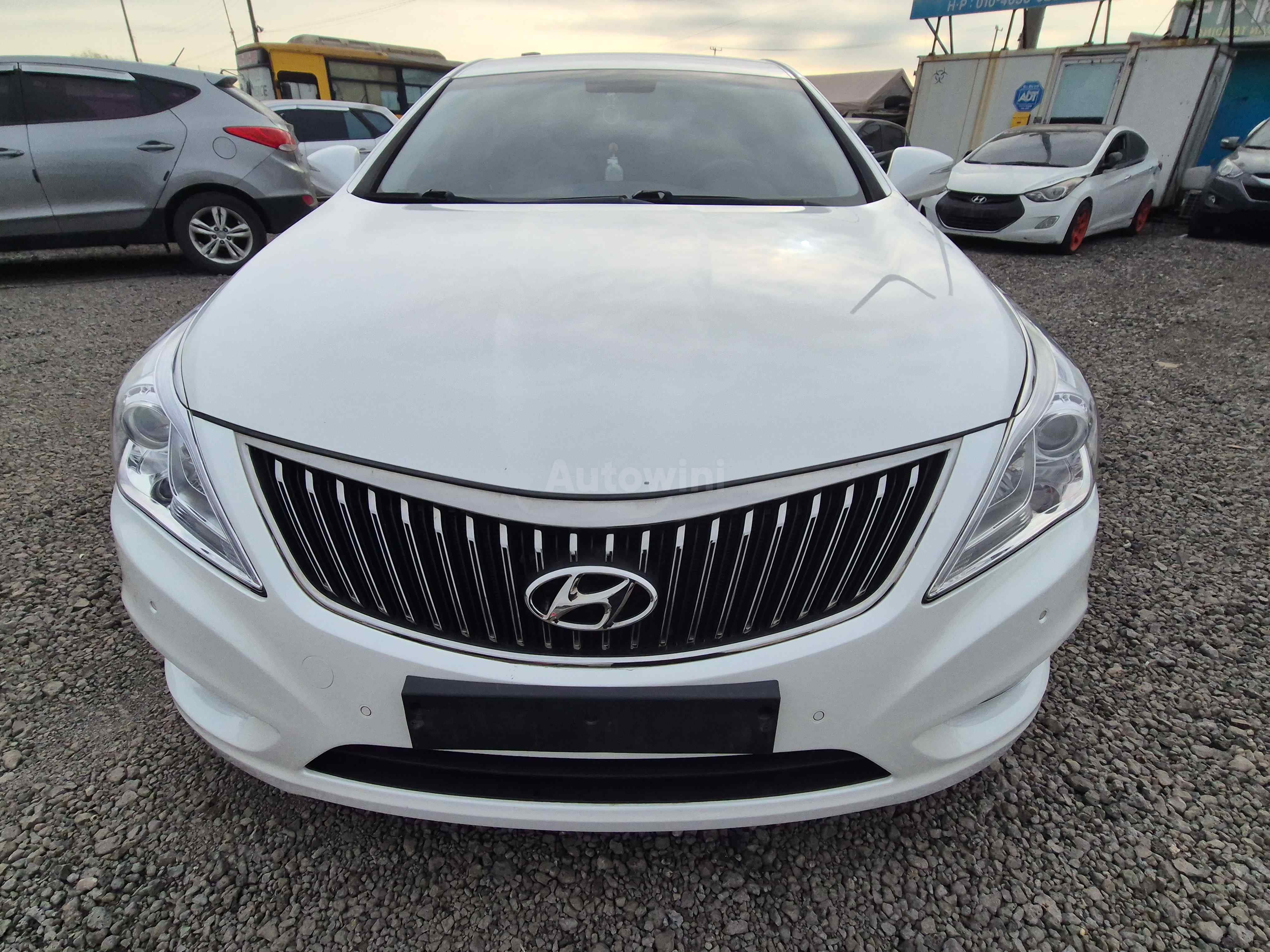 2013 HYUNDAI GRANDEUR VIN: KMHFF41CBDA263117