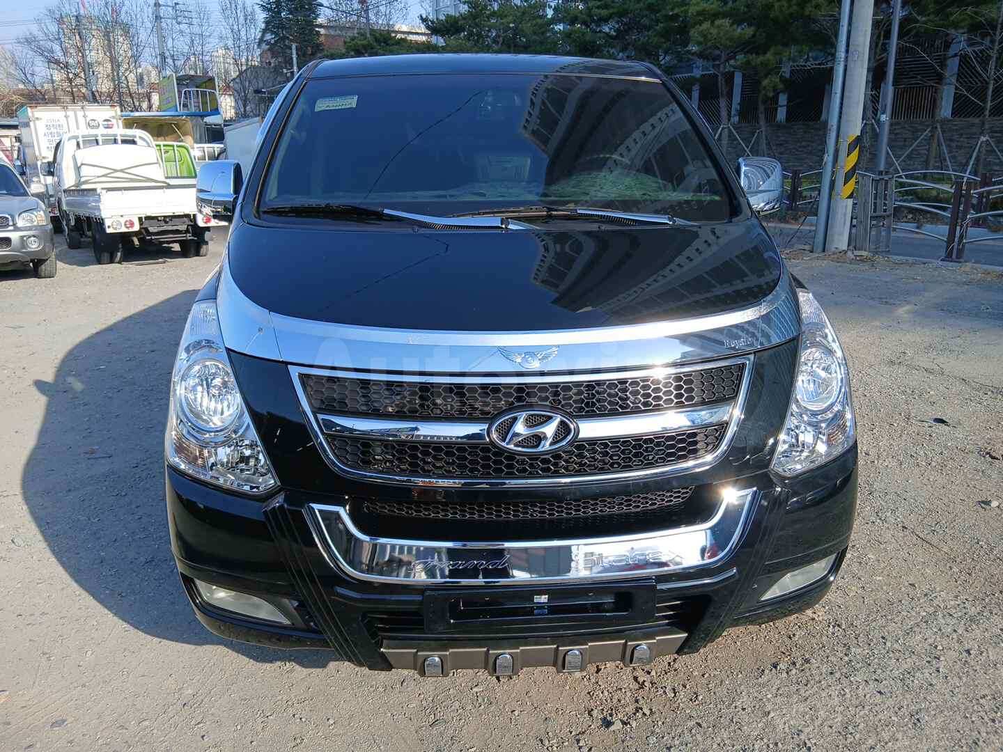 2011 HYUNDAI STAREX VIN: KMJWA37JBBU388839