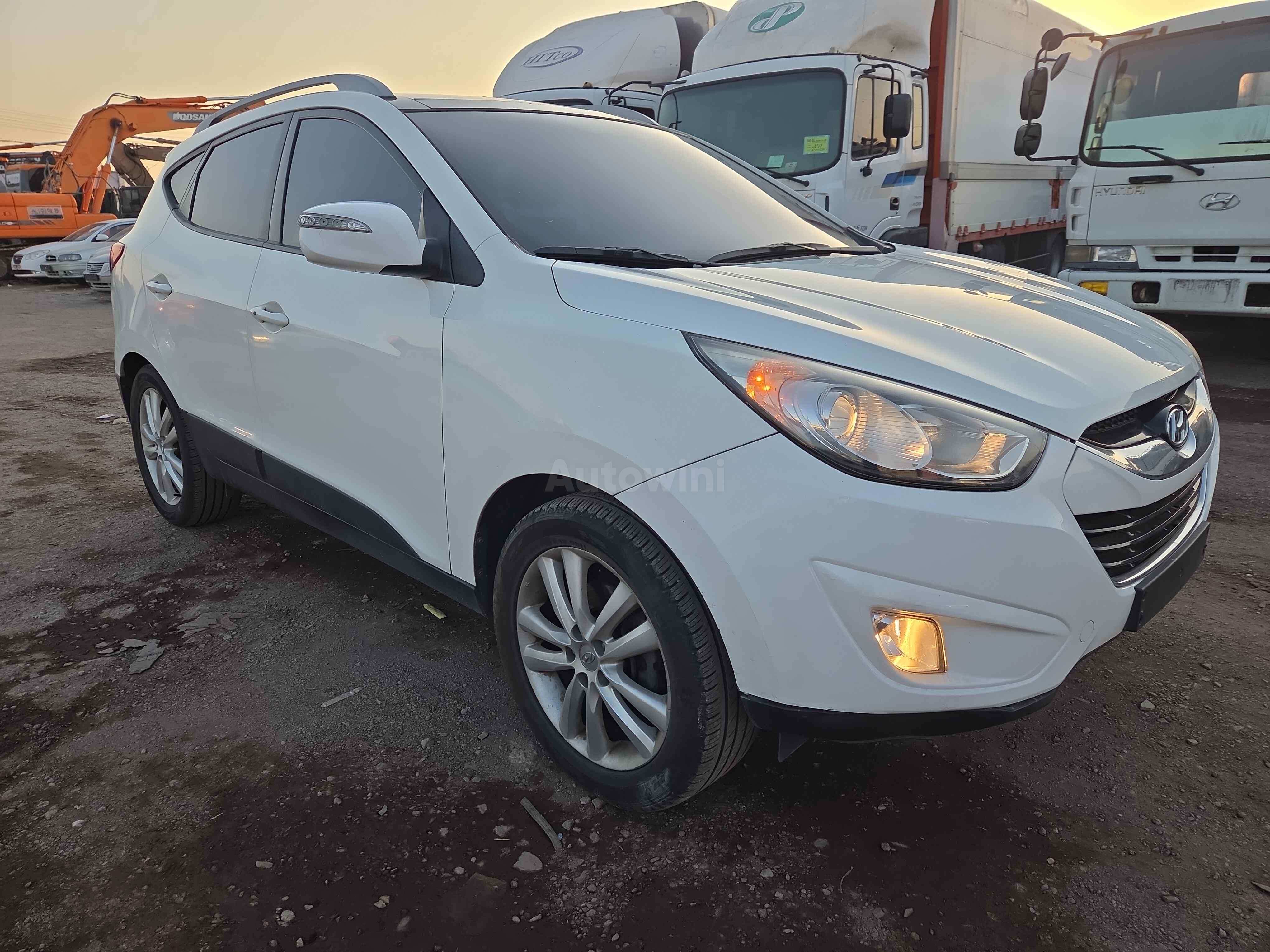 2013 HYUNDAI TUCSON VIN: KMHJU81VBDU733538